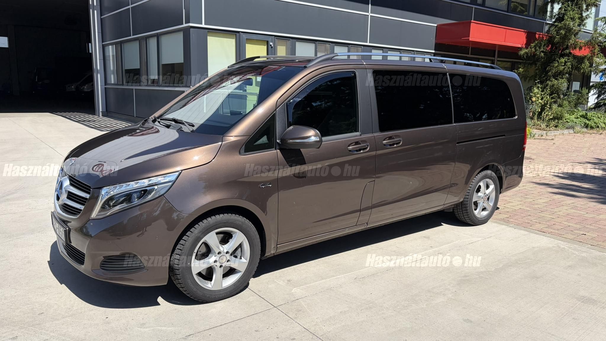 MERCEDES-BENZ V-OSZTÁLY 2015/7 - 1