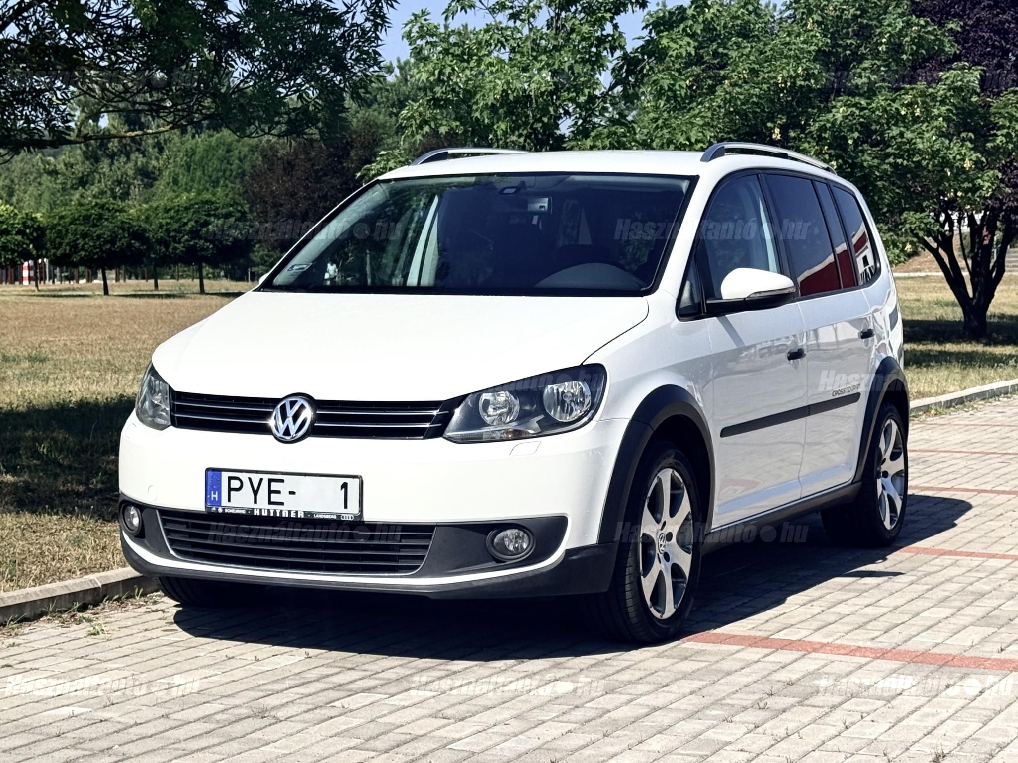 VOLKSWAGEN TOURAN 2012/5 - 1