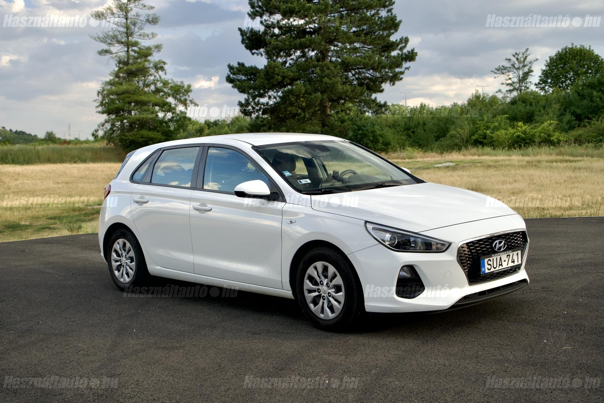 HYUNDAI I30 2017/11 - 1