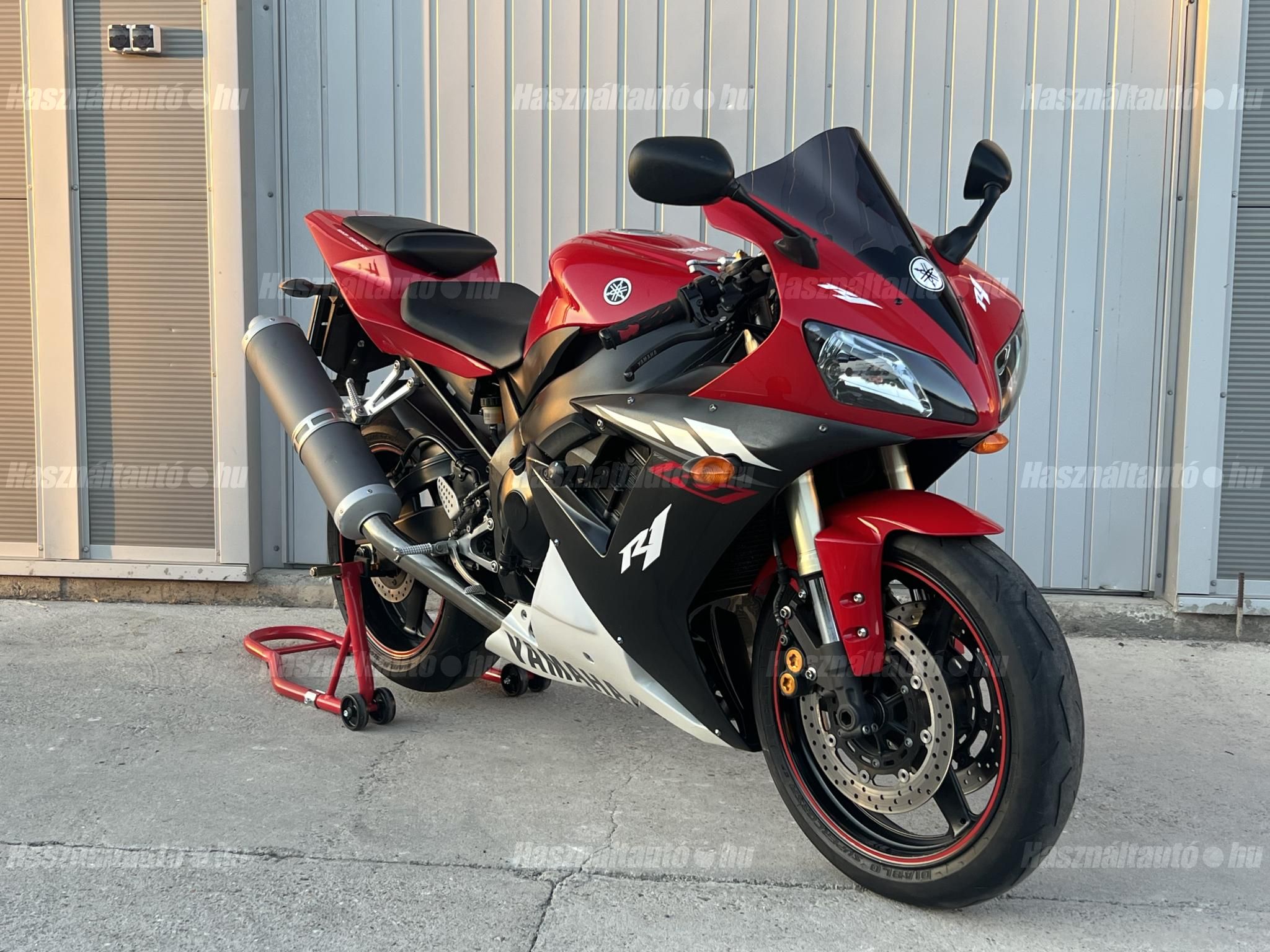 YAMAHA YZF R1 2004/3 - 1