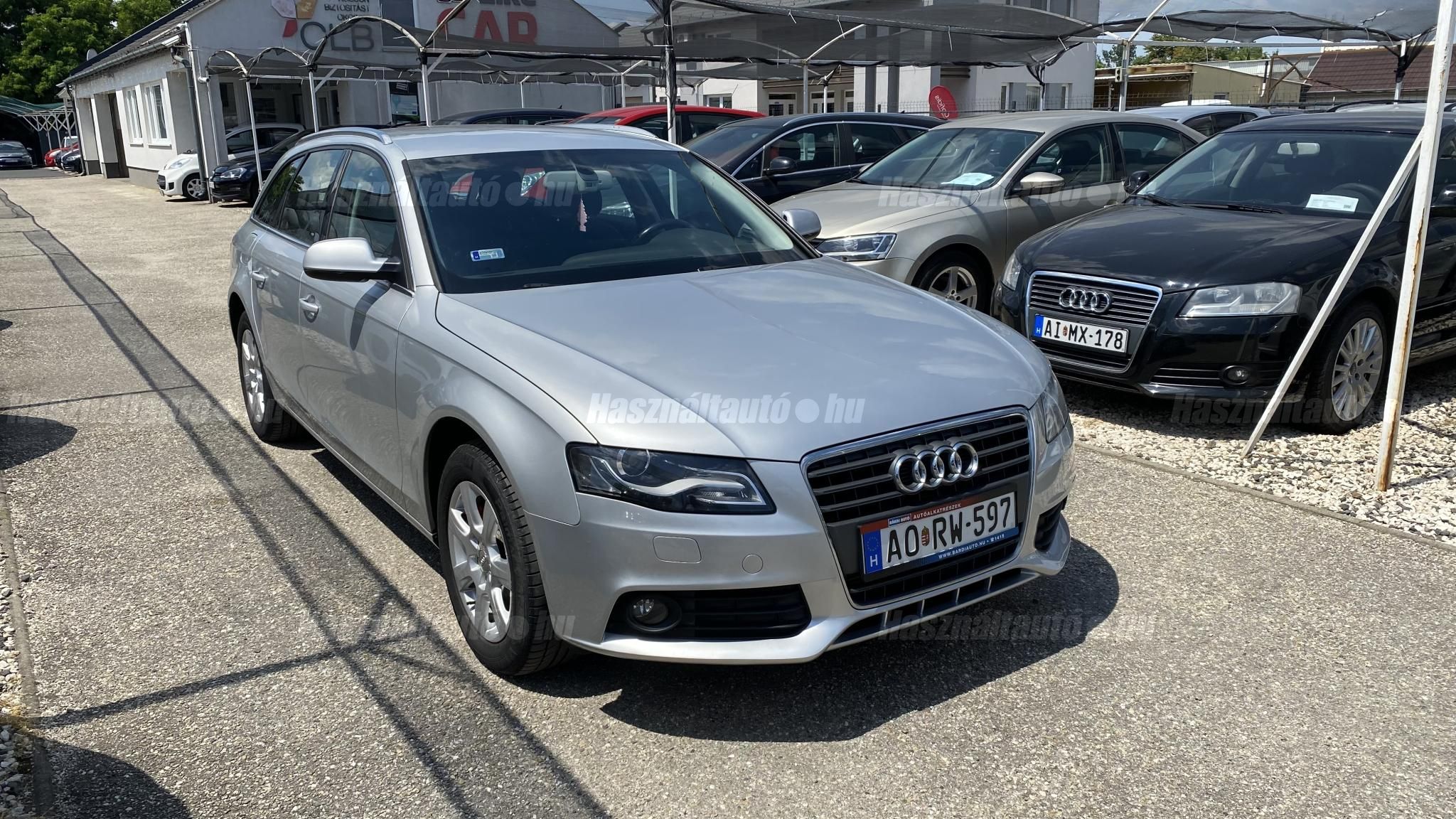 AUDI A4 2009/10 - 1