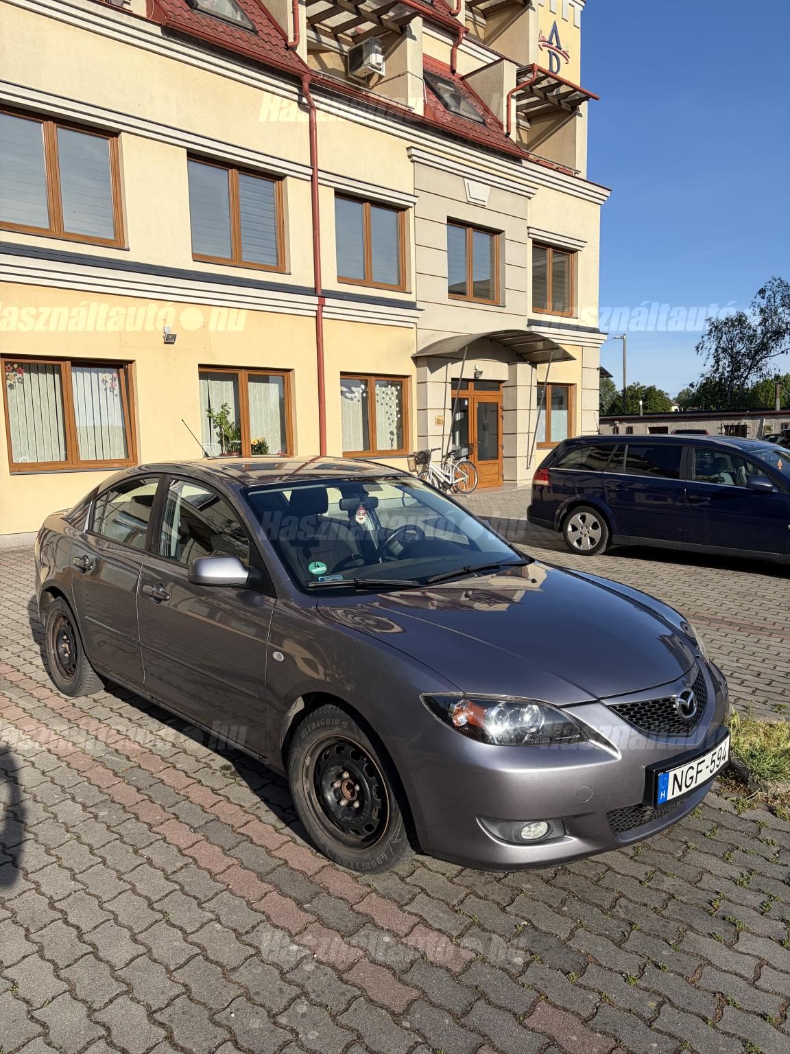 MAZDA 3 2004 - 1
