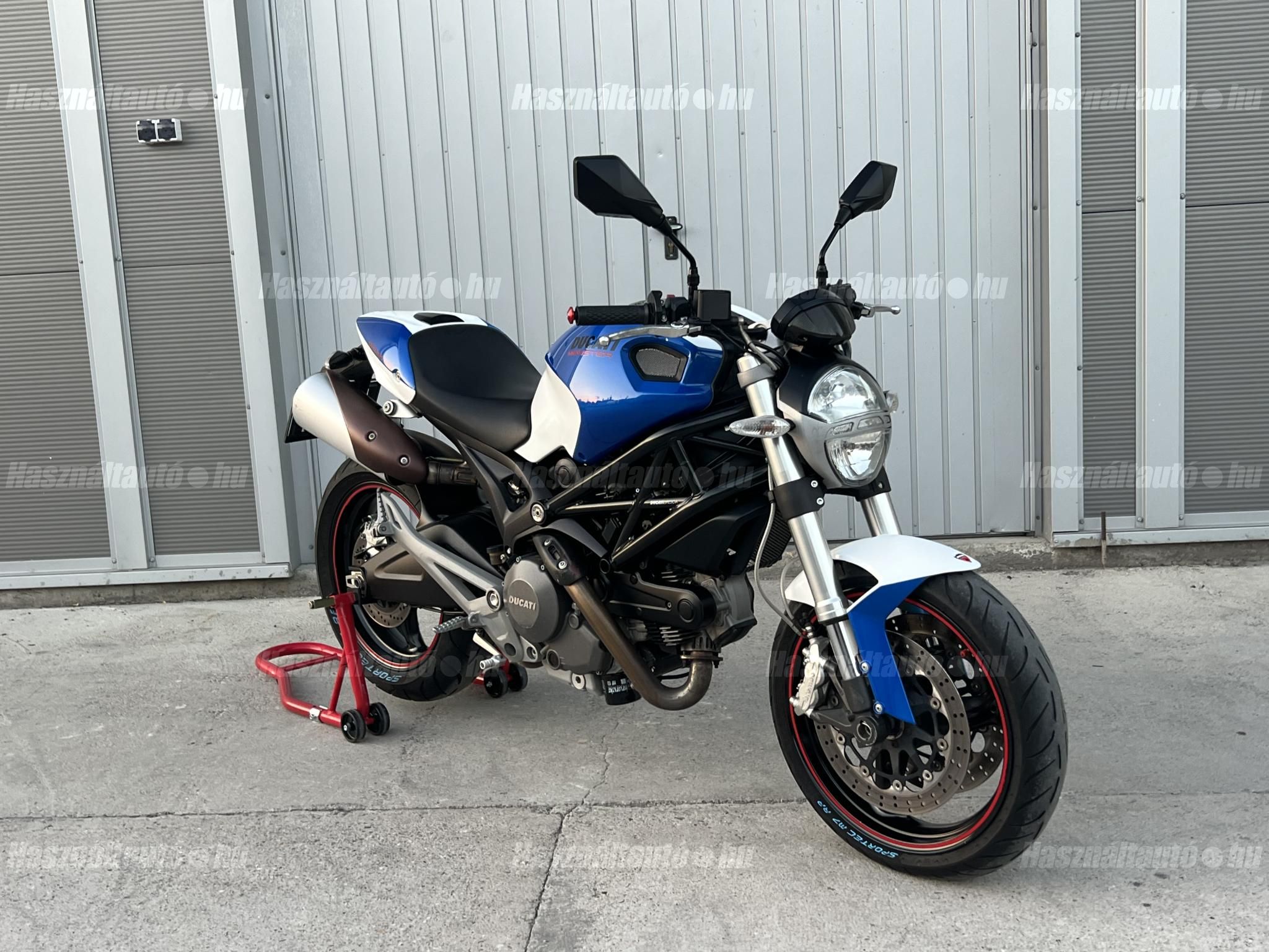 DUCATI MONSTER 696 2010/8 - 1