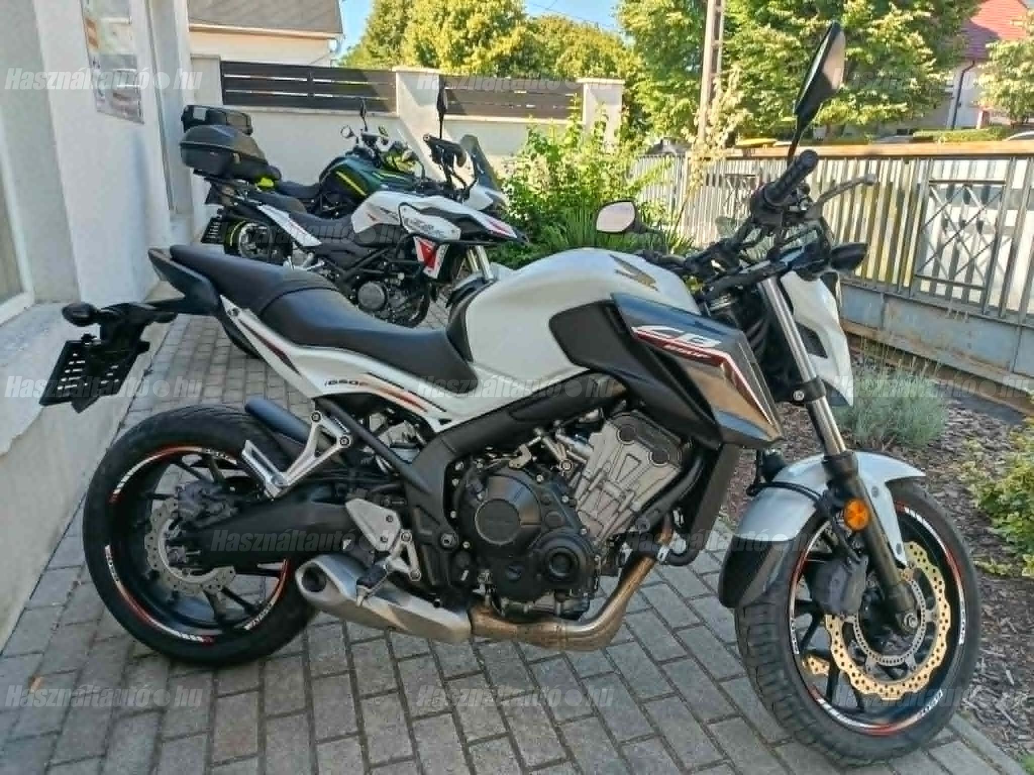 HONDA CB 650 F 2018/3 - 1