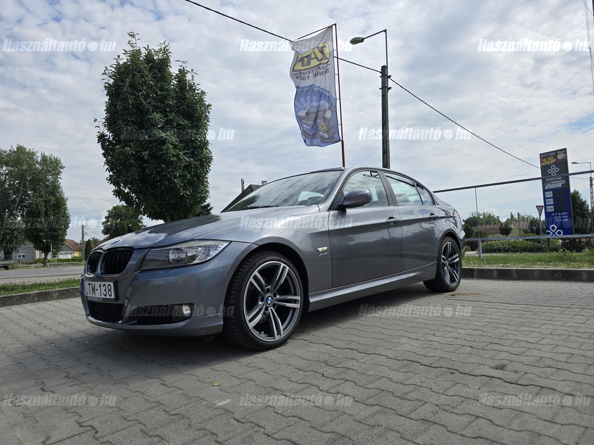 BMW 320 2010/8 - 1