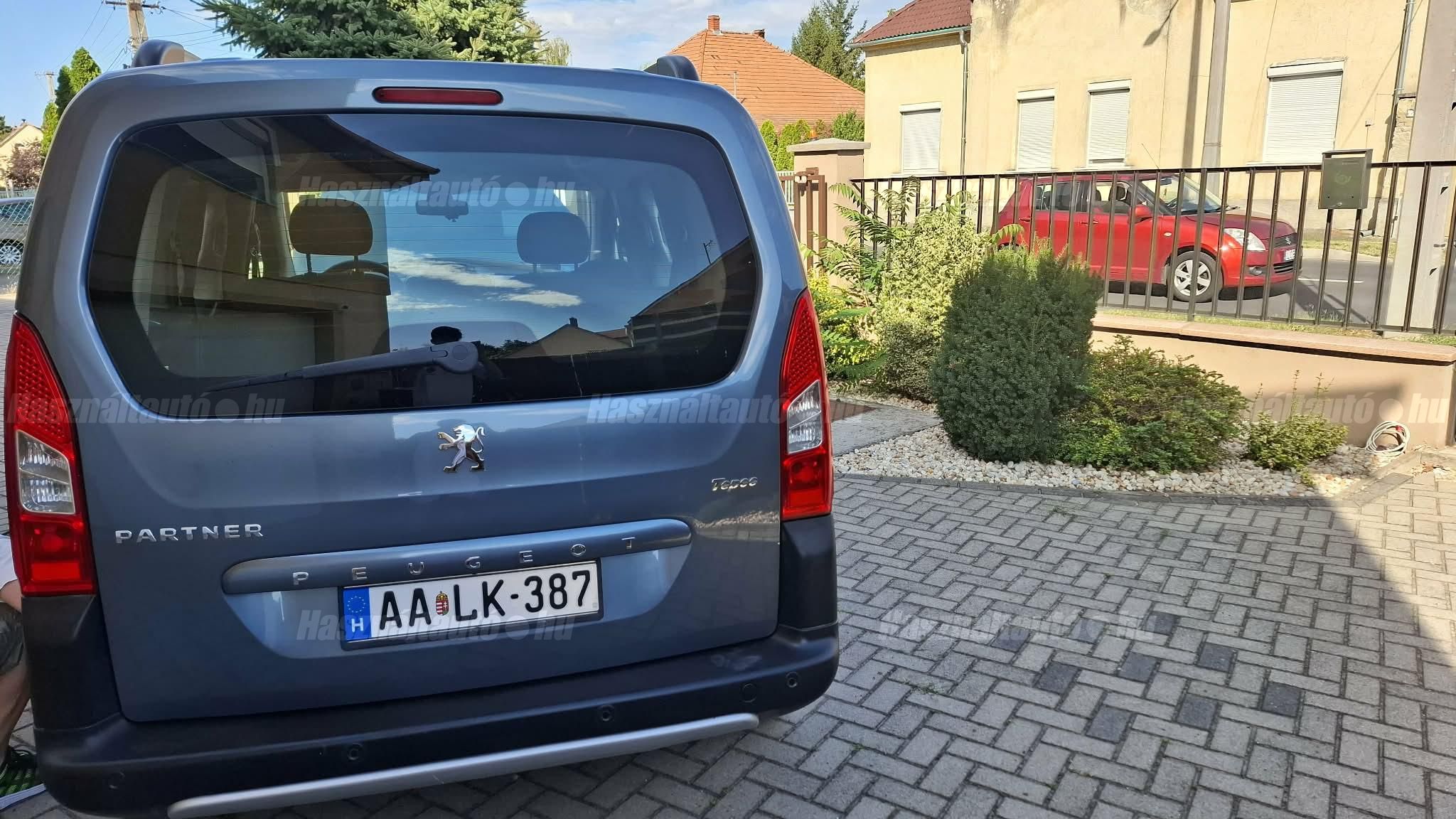 PEUGEOT PARTNER 2011/4 - 1