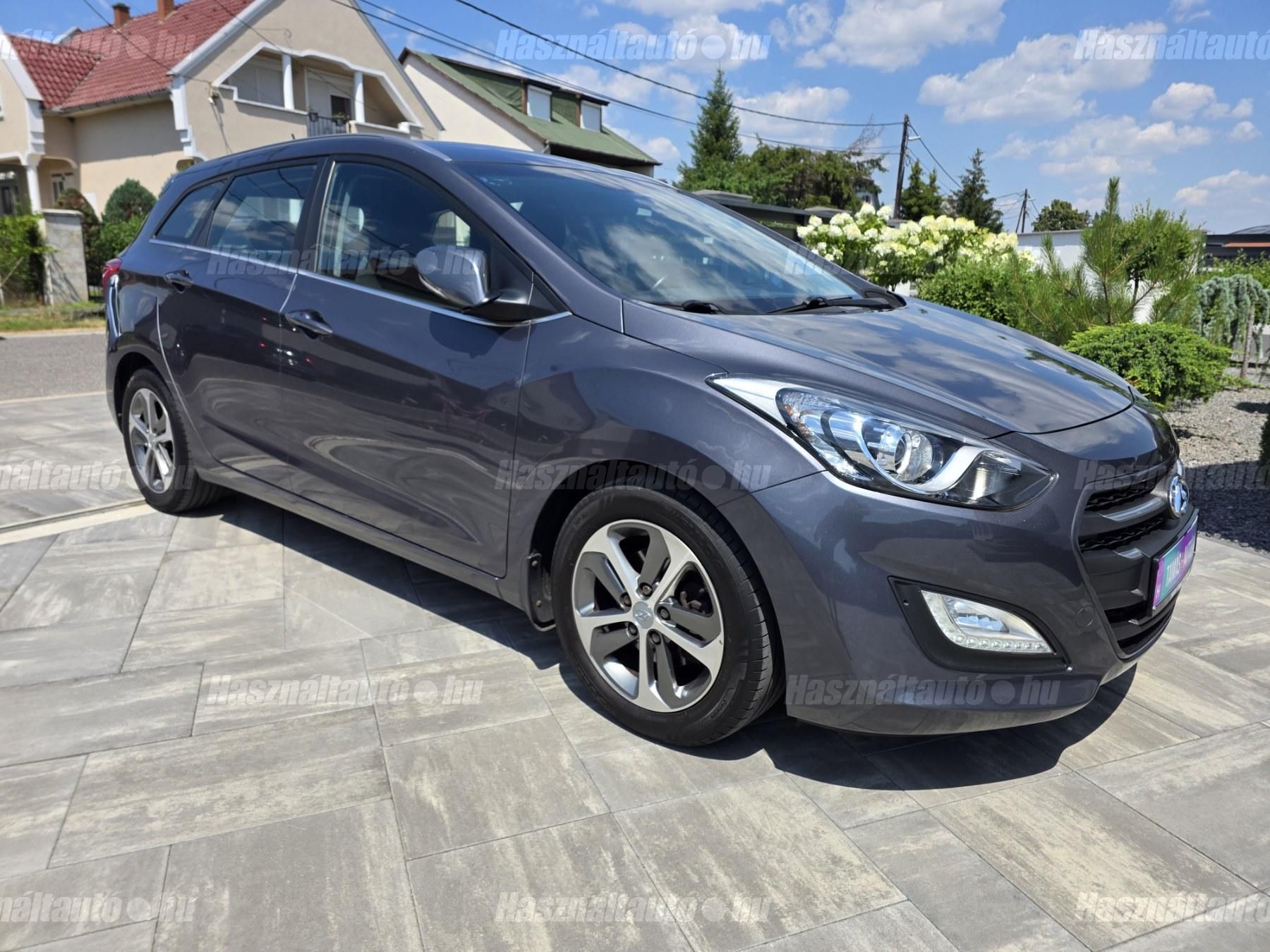 HYUNDAI I30 2016/3 - 1