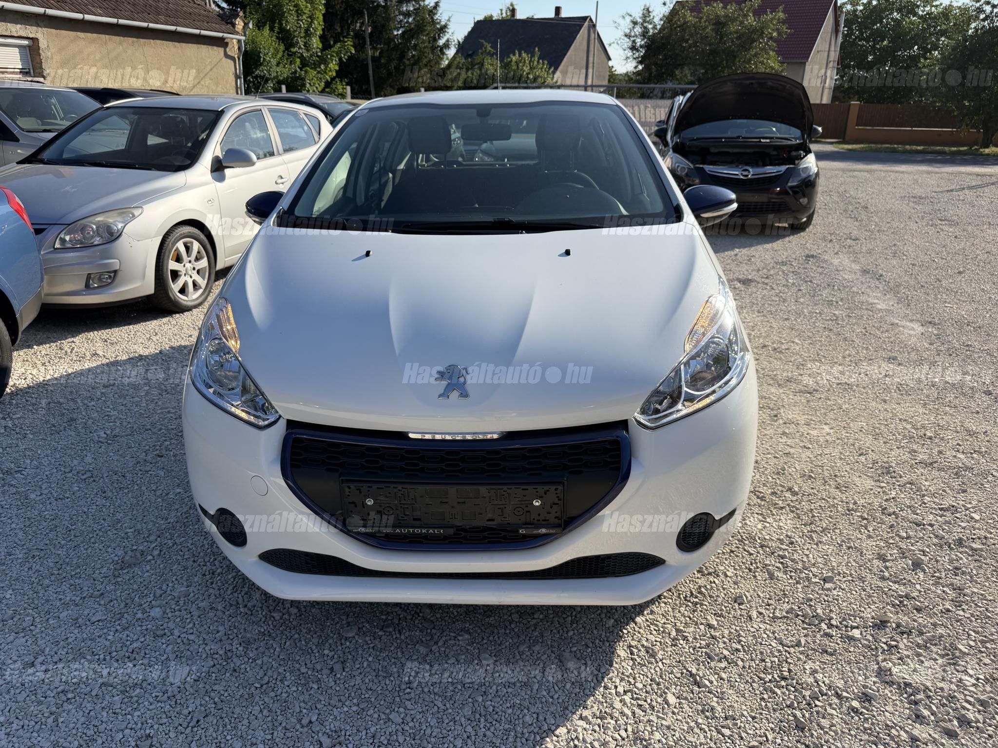 PEUGEOT 208 2015/8 - 1