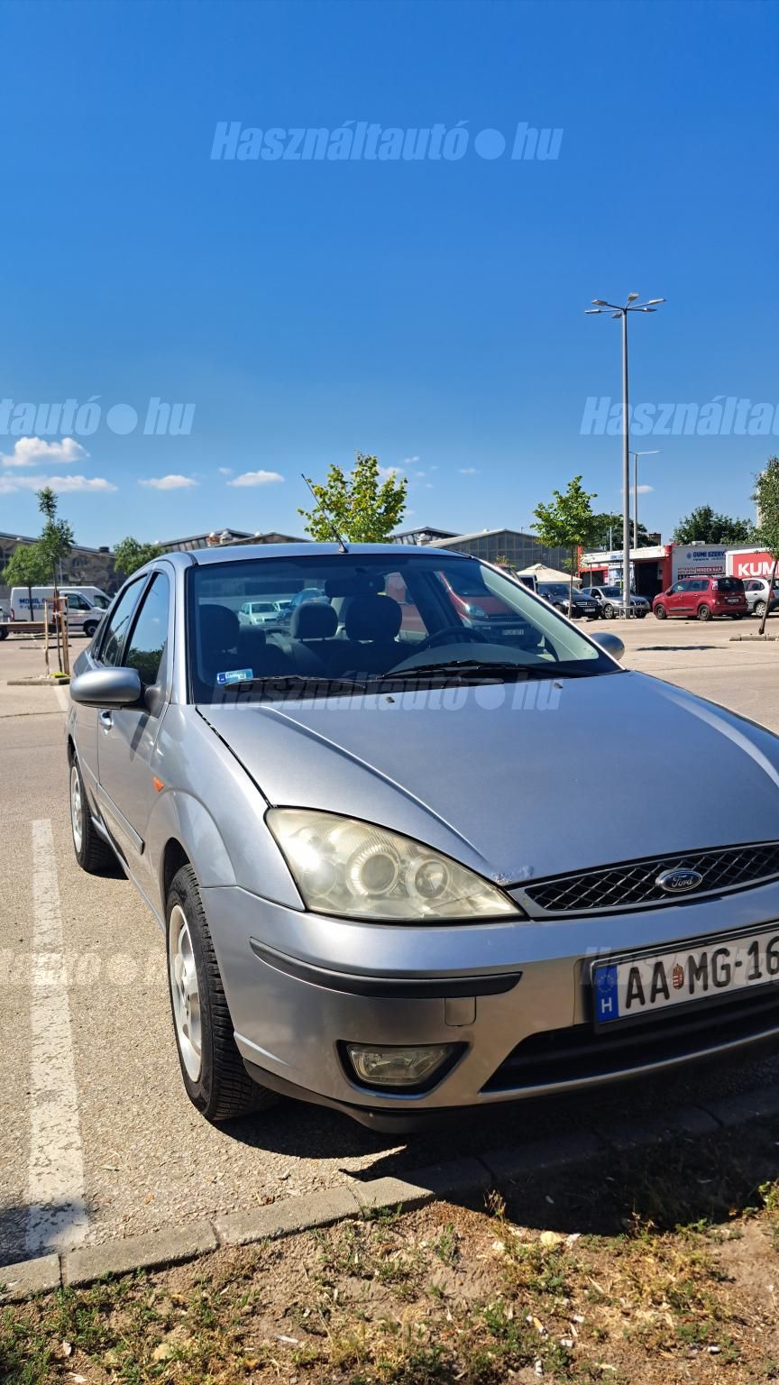 FORD FOCUS 2003/10 - 1