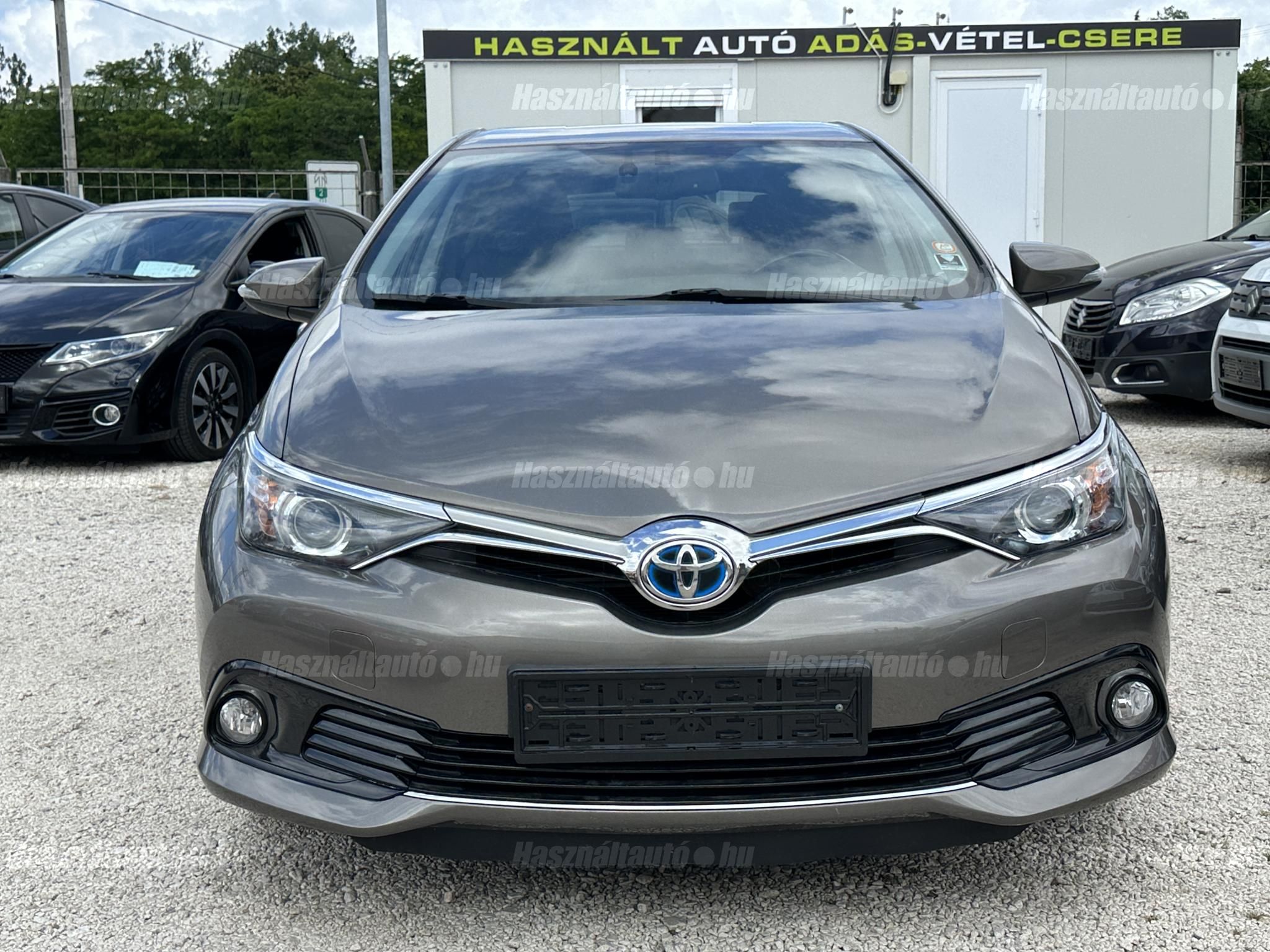 TOYOTA AURIS 2016/12 - 1
