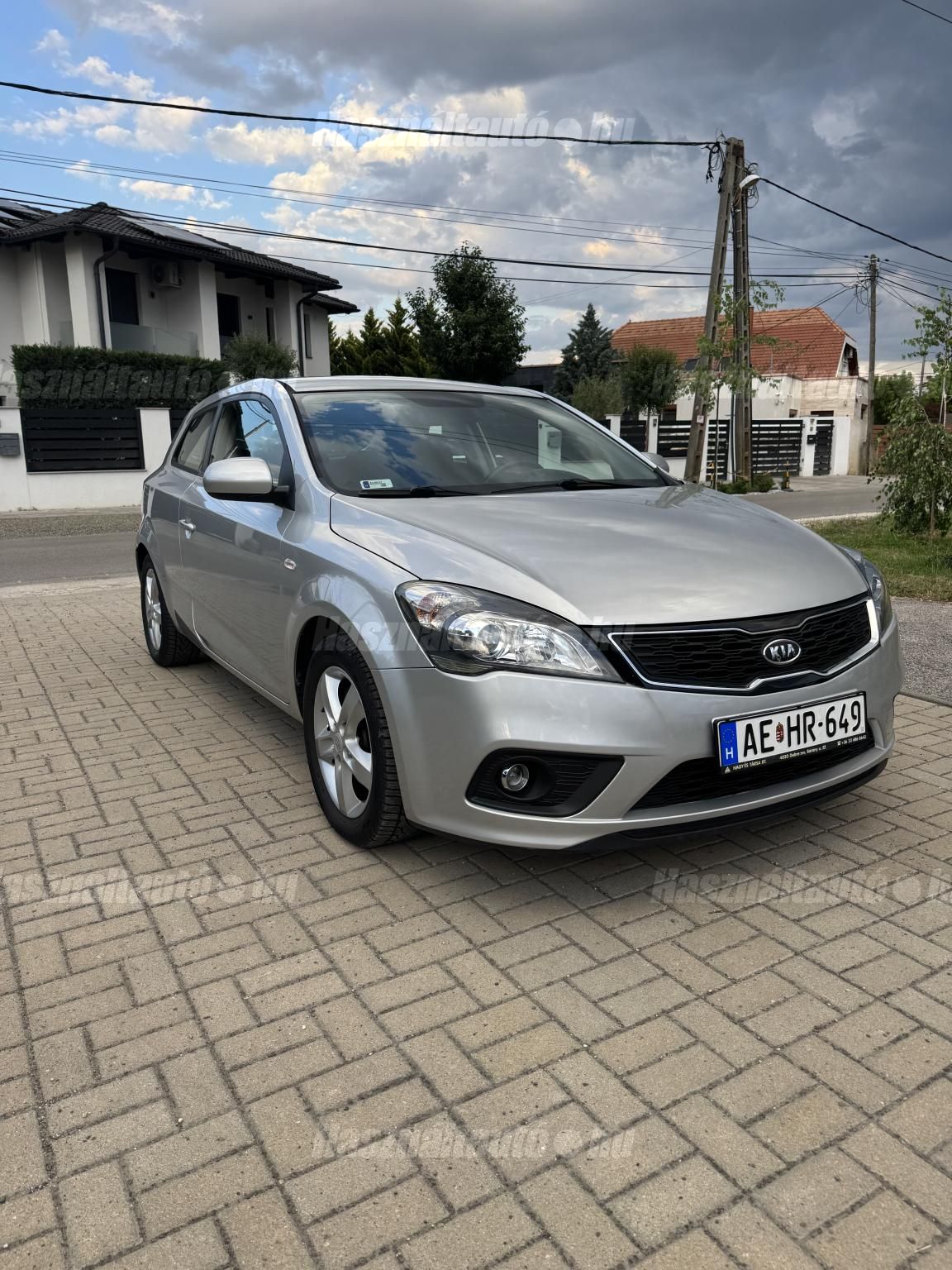 KIA PRO CEE'D 2012/5 - 1