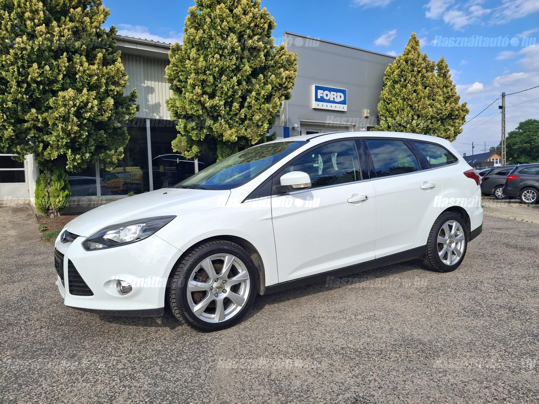 FORD FOCUS 2013/6 - 1