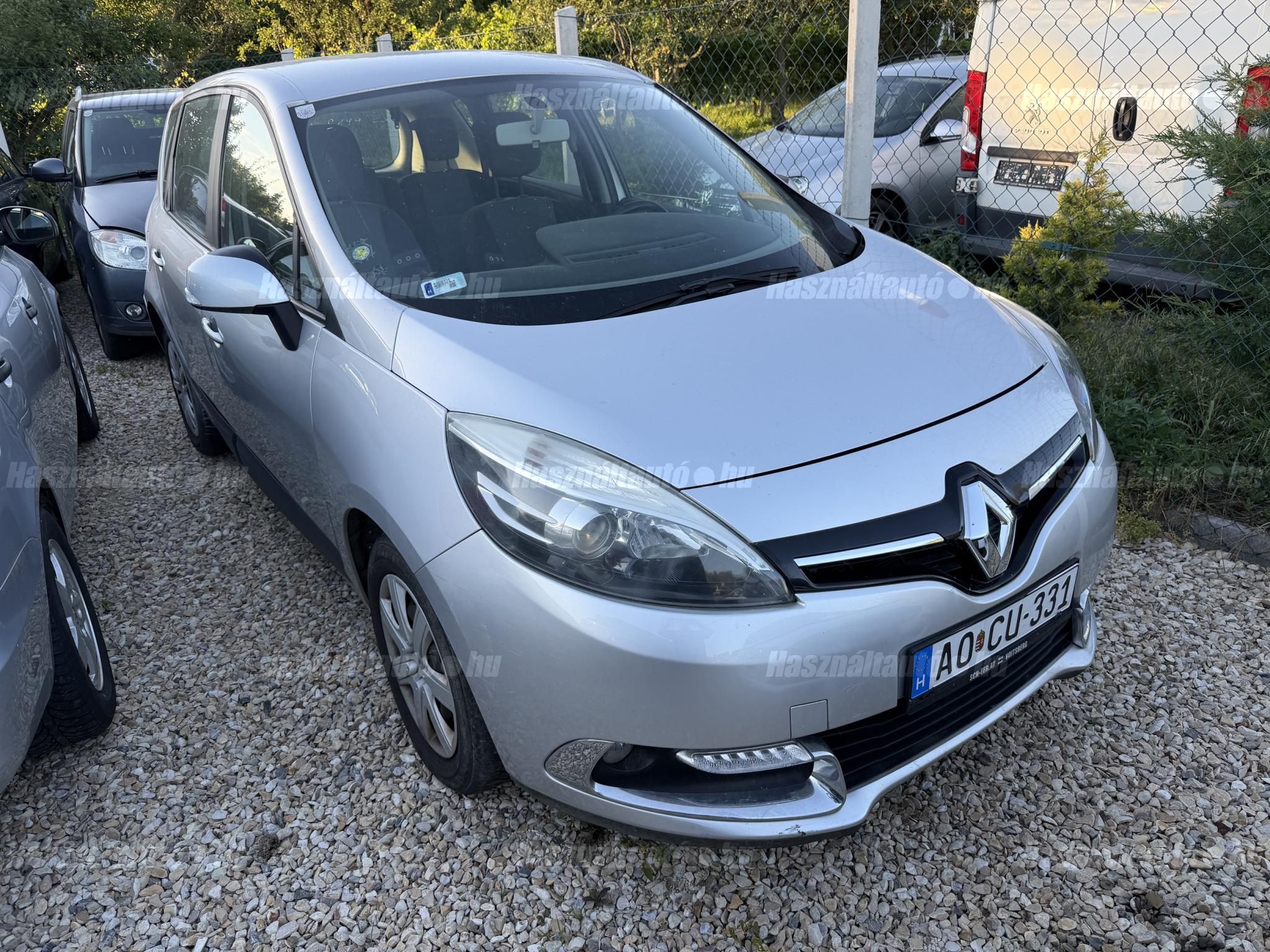 RENAULT SCENIC 2013/6 - 1