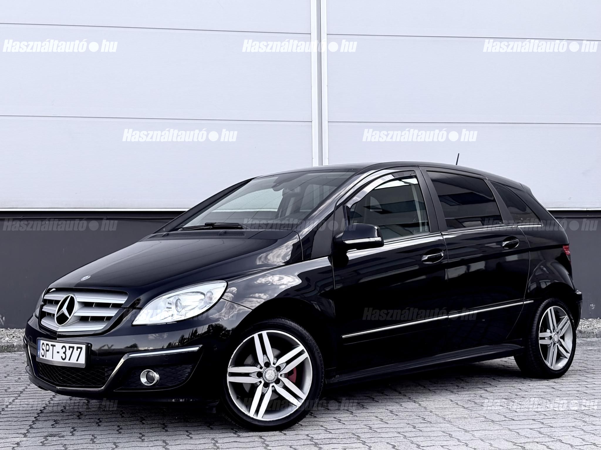 MERCEDES-BENZ B 200 2010/11 - 1