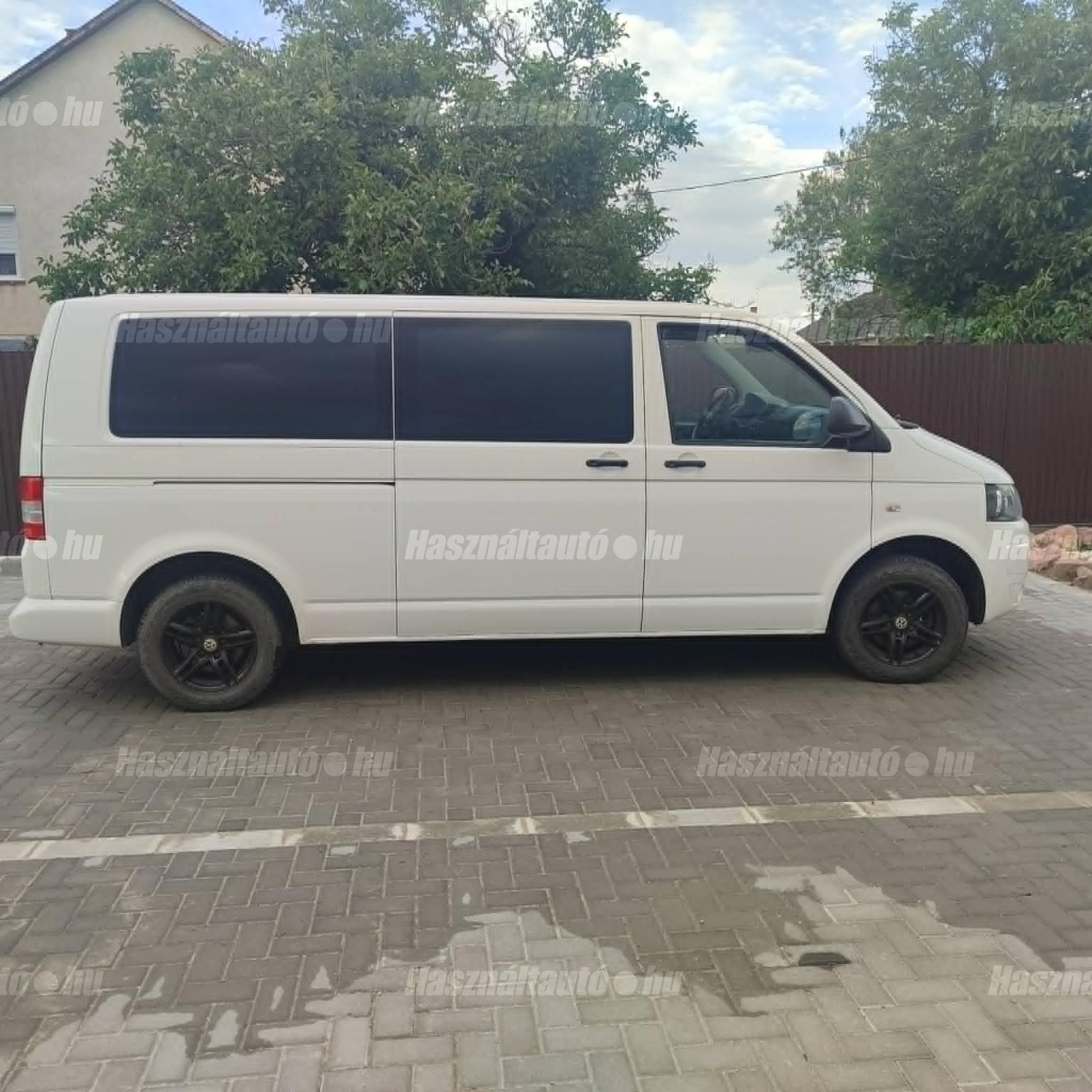 VOLKSWAGEN TRANSPORTER T5 2010 - 1
