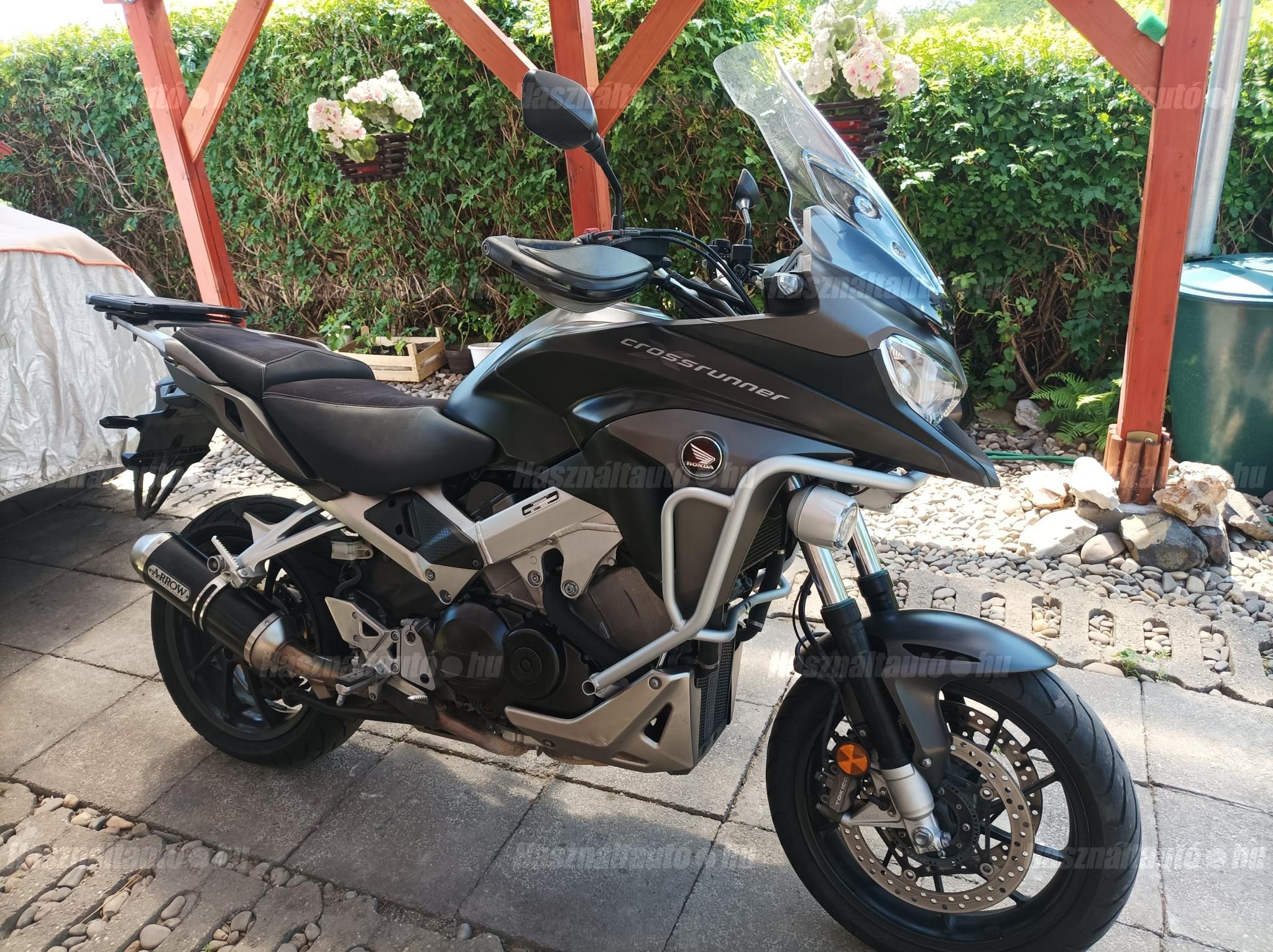 HONDA VFR 800 X 2015/1 - 1
