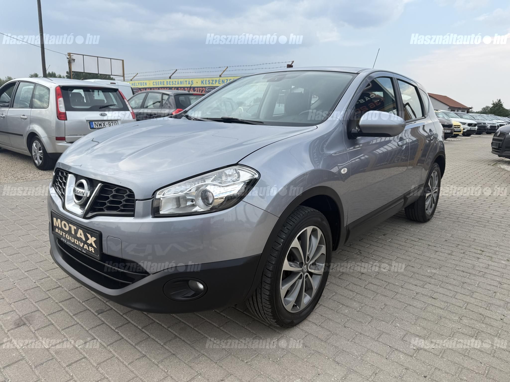 NISSAN QASHQAI 2012/3 - 1