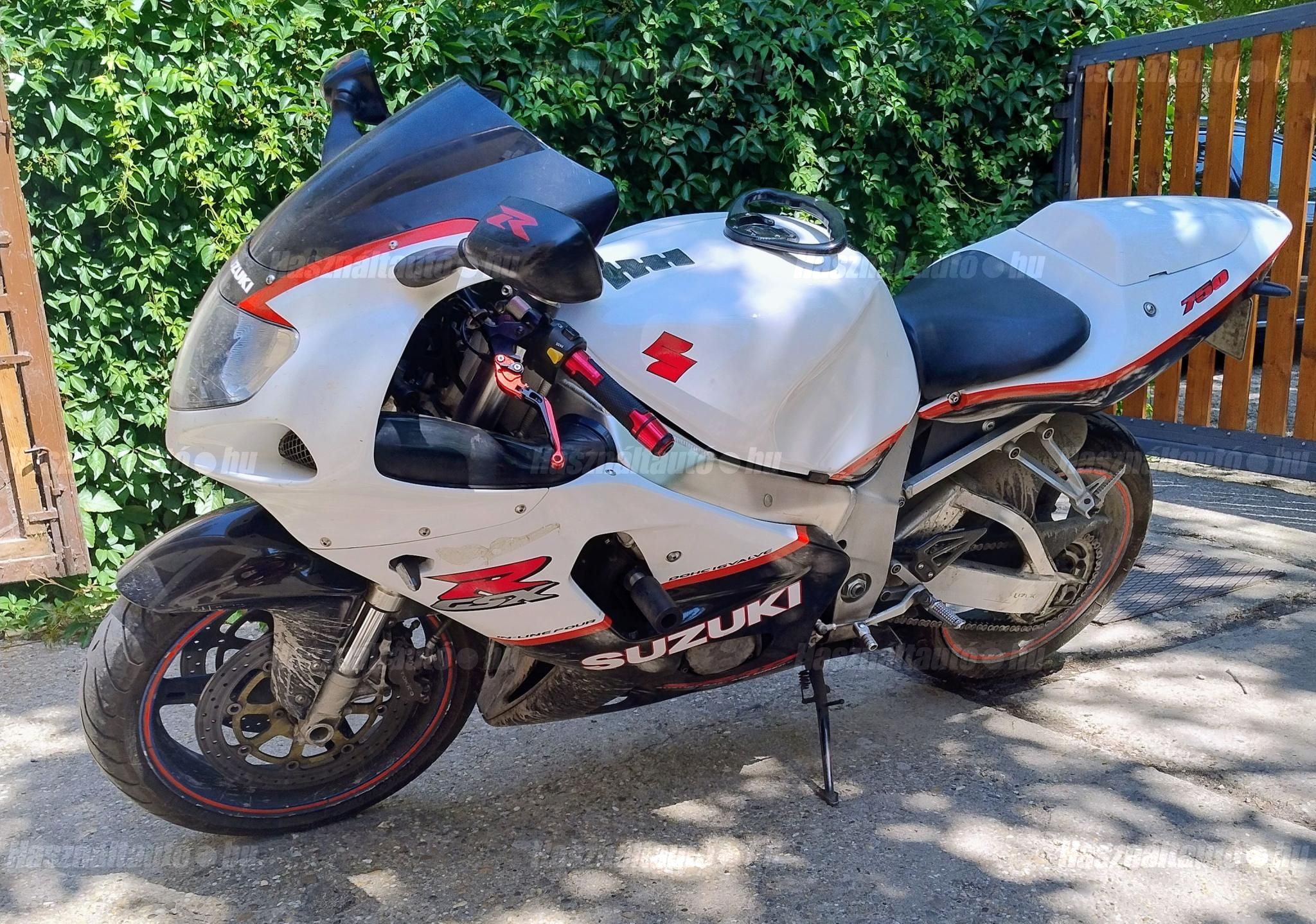 SUZUKI GSX-R 750 2000/5 - 1