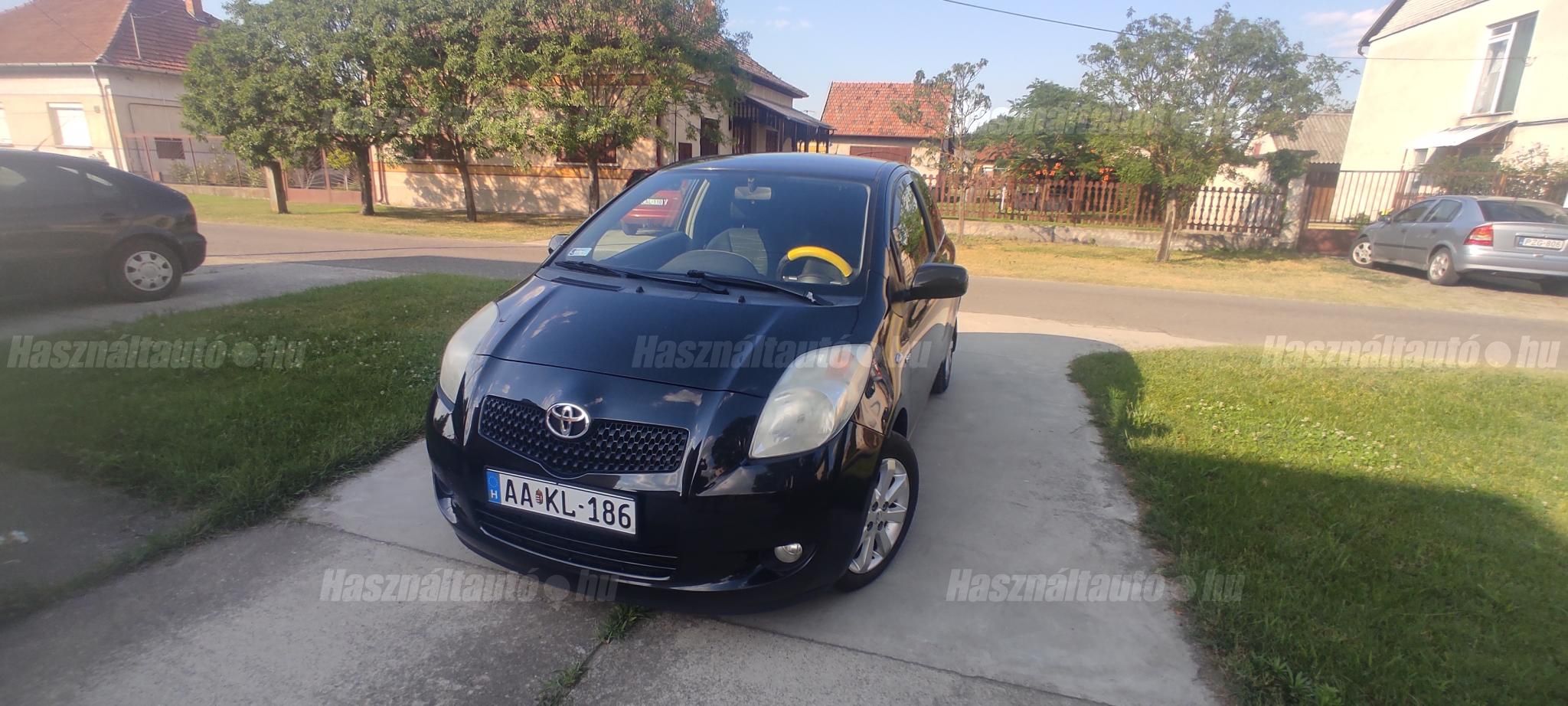TOYOTA YARIS 2006/7 - 1