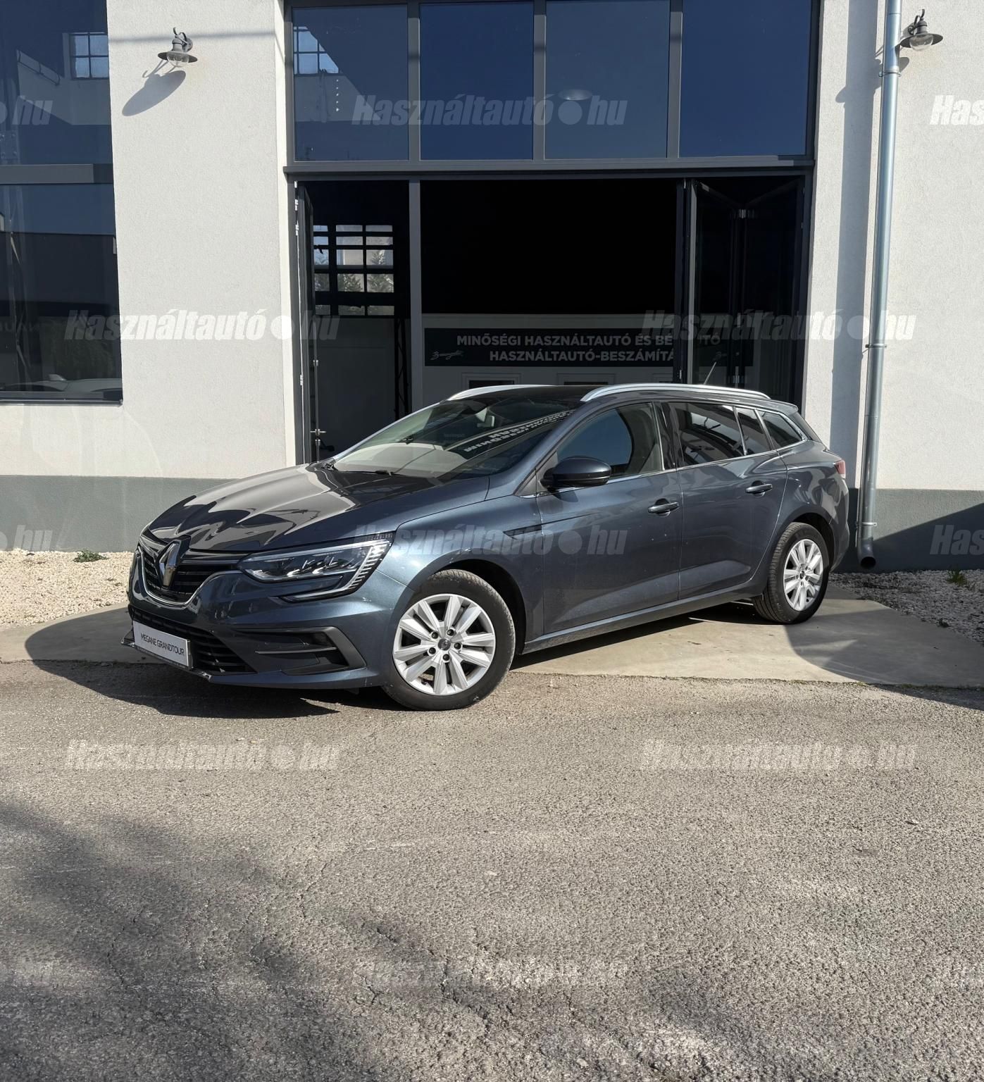 RENAULT MEGANE 2022/2 - 1