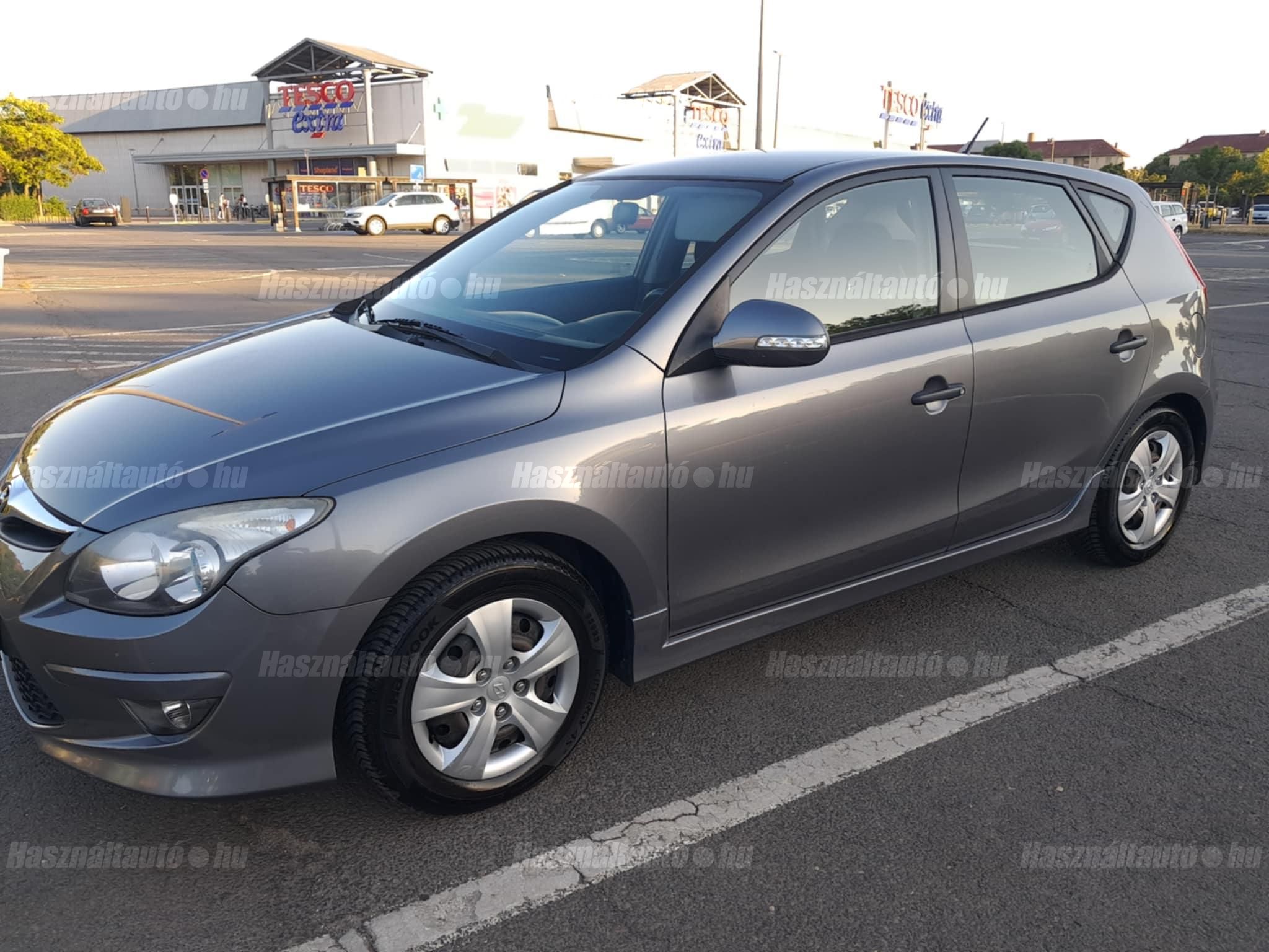 HYUNDAI I30 2011/1 - 1
