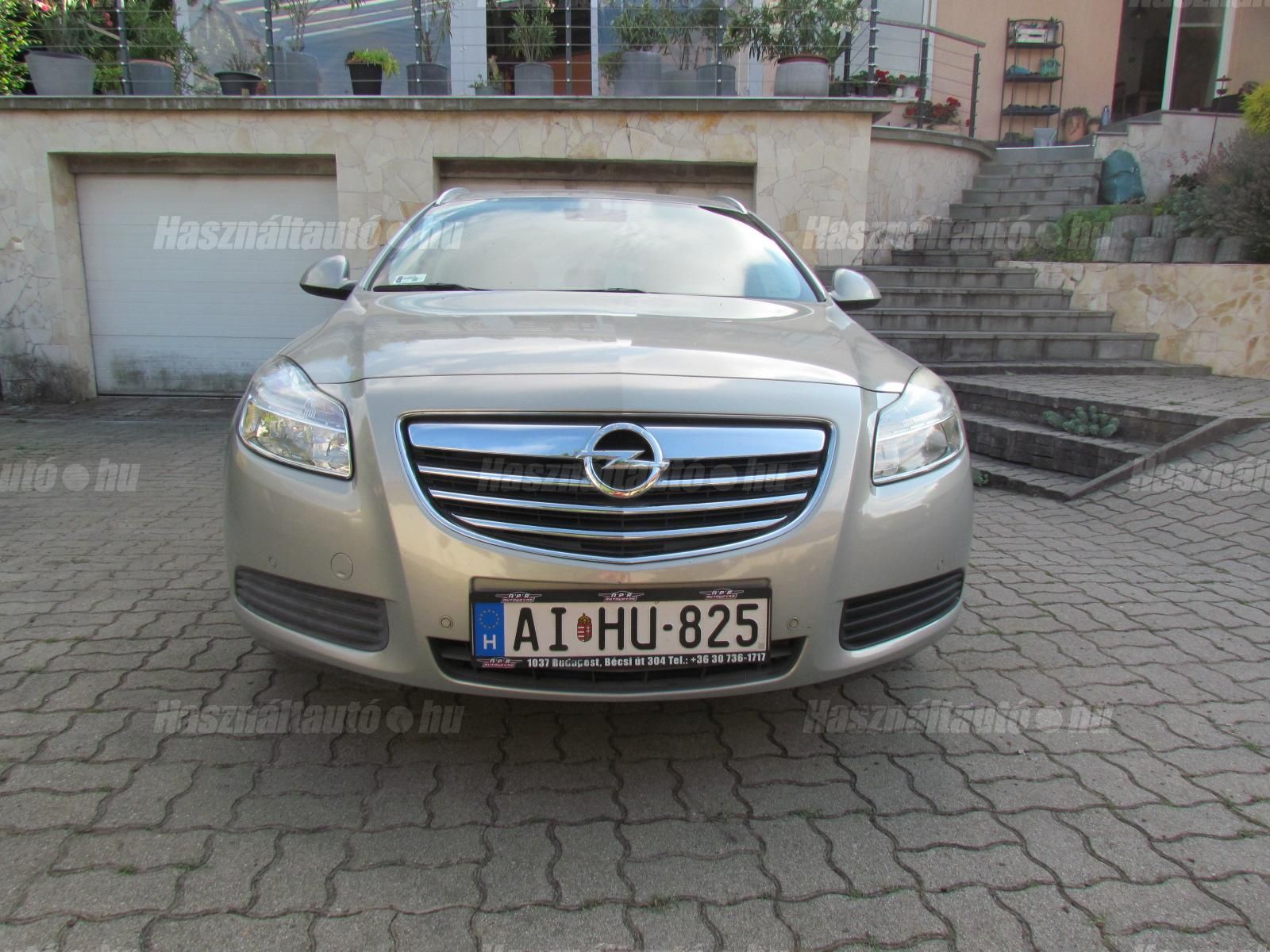 OPEL INSIGNIA 2012/8 - 1