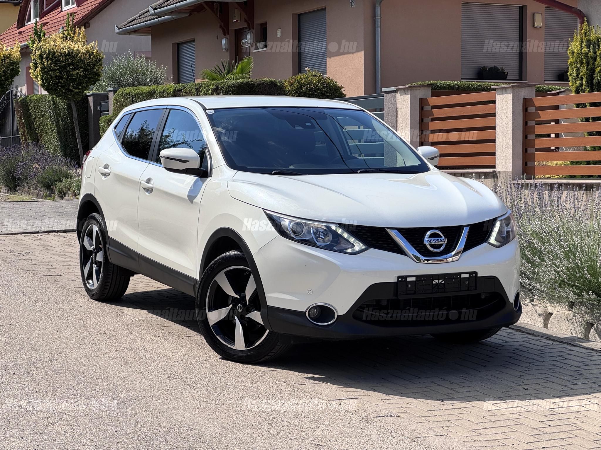 NISSAN QASHQAI 2015/11 - 1