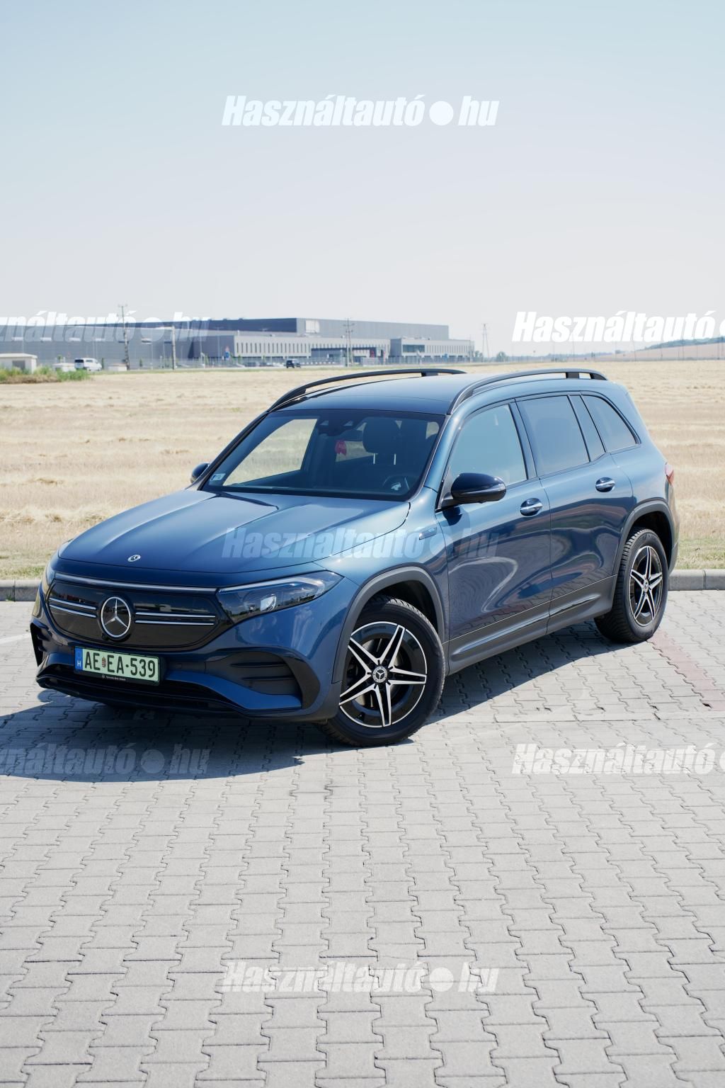 MERCEDES-BENZ EQB 2022/7 - 1