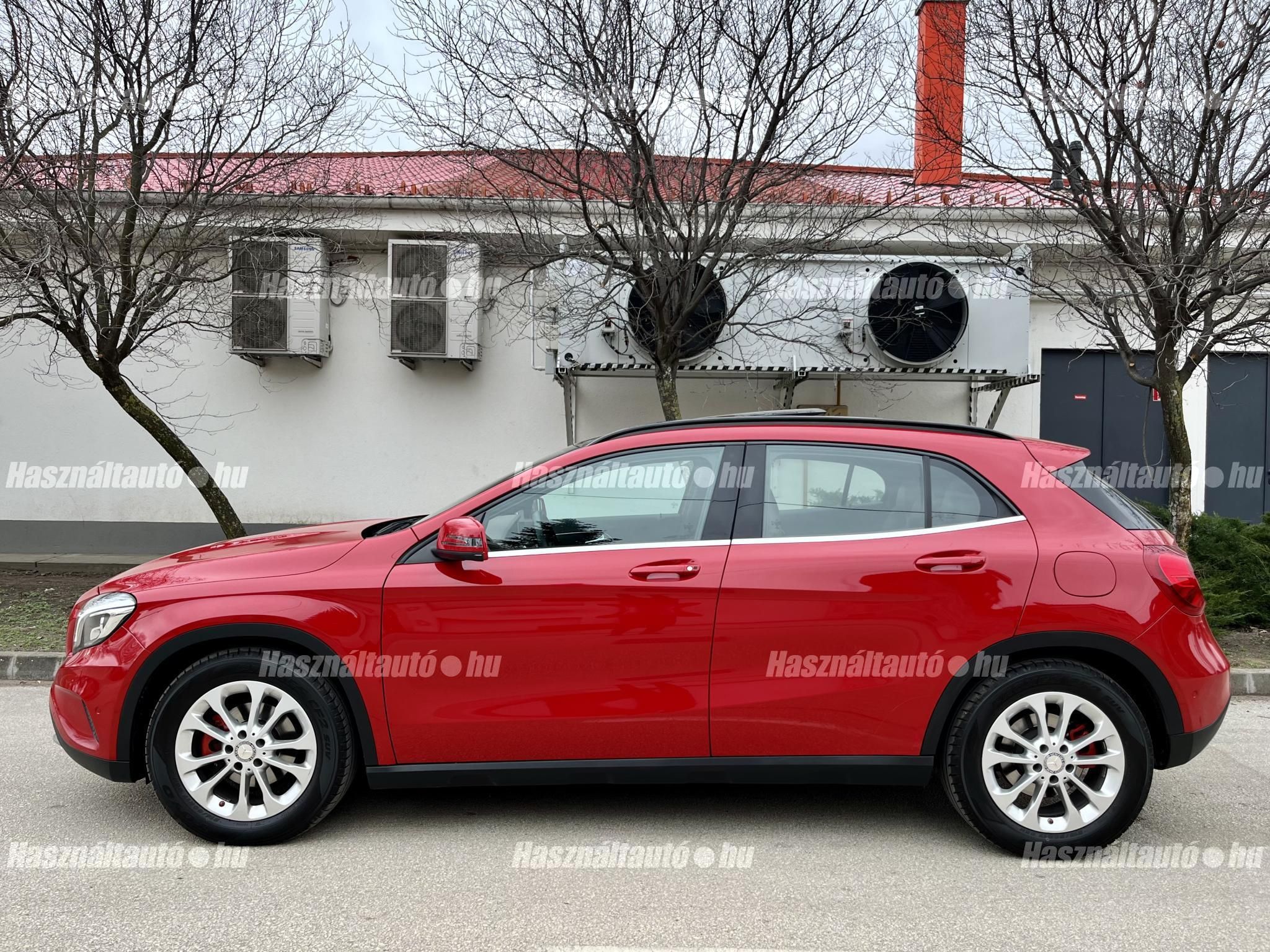 MERCEDES-BENZ GLA 200 2016/3 - 1