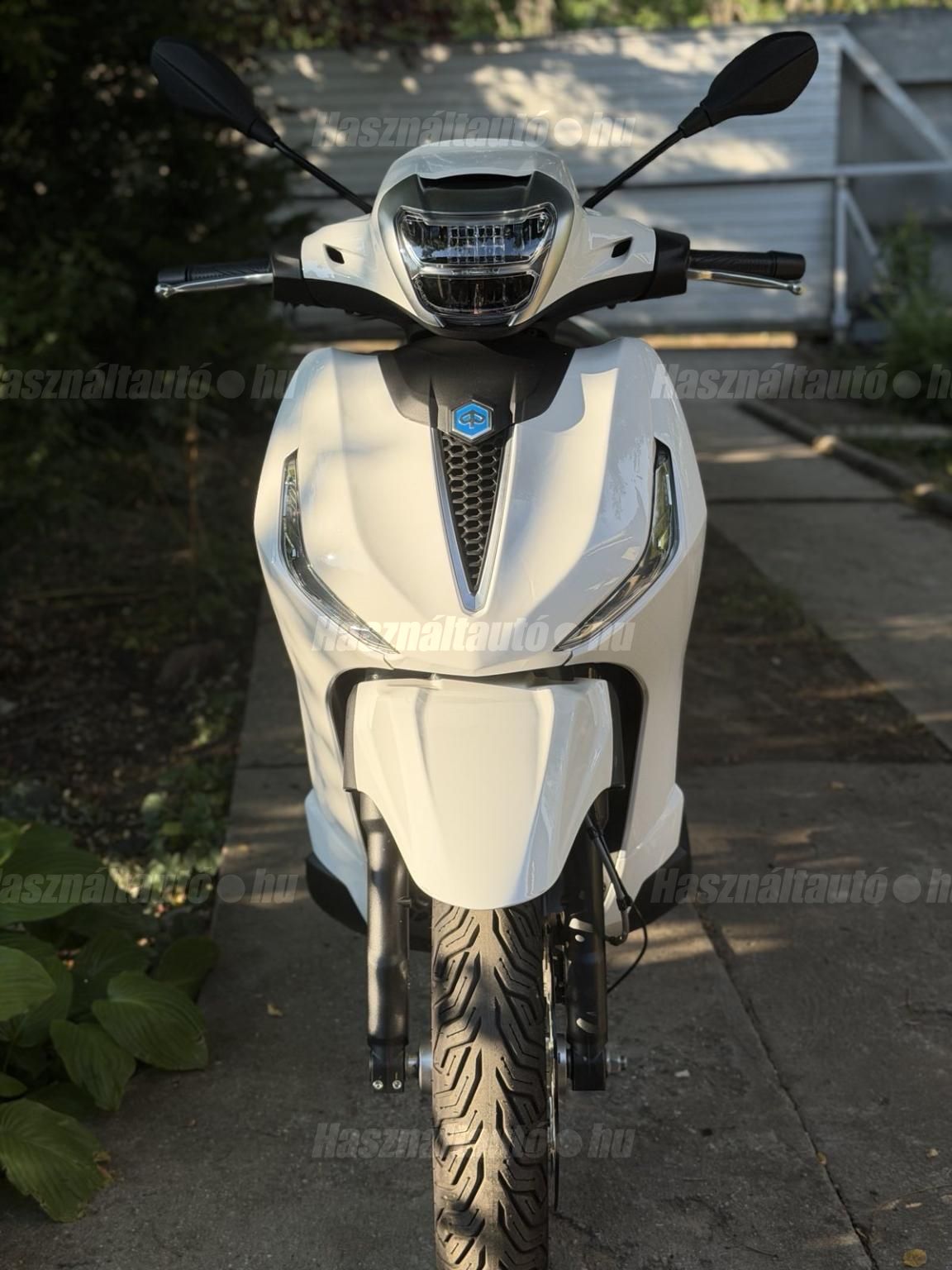 PIAGGIO BEVERLY 300 2024/7 - 1