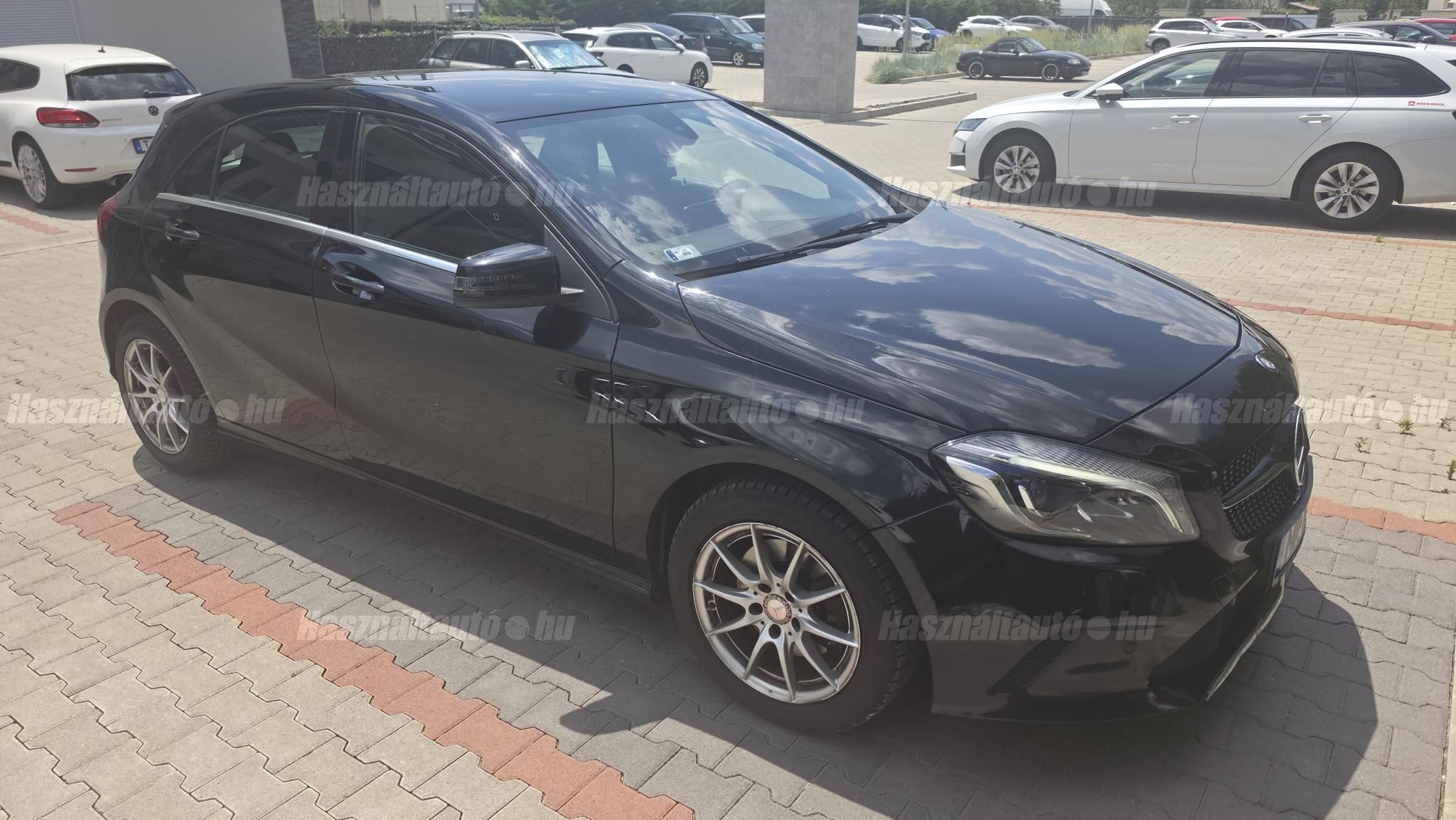 MERCEDES-BENZ A 180 2015/10 - 1