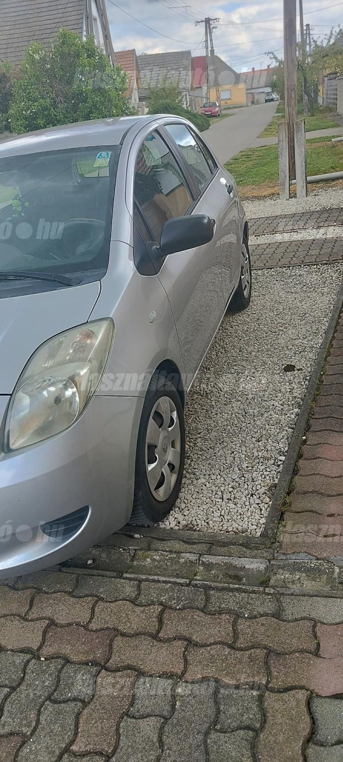 TOYOTA YARIS 2006/10 - 1