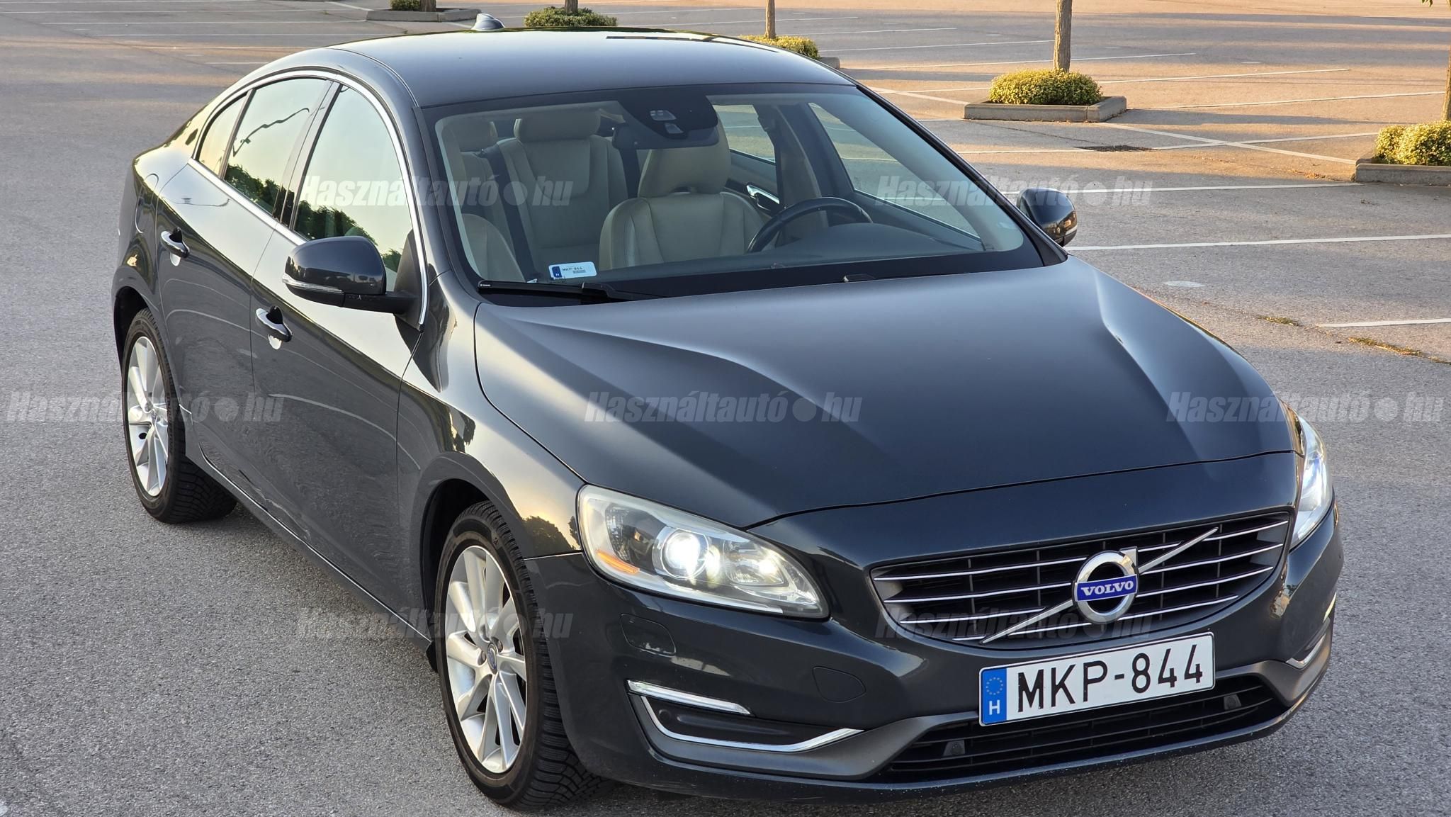 VOLVO S60 2013/7 - 1