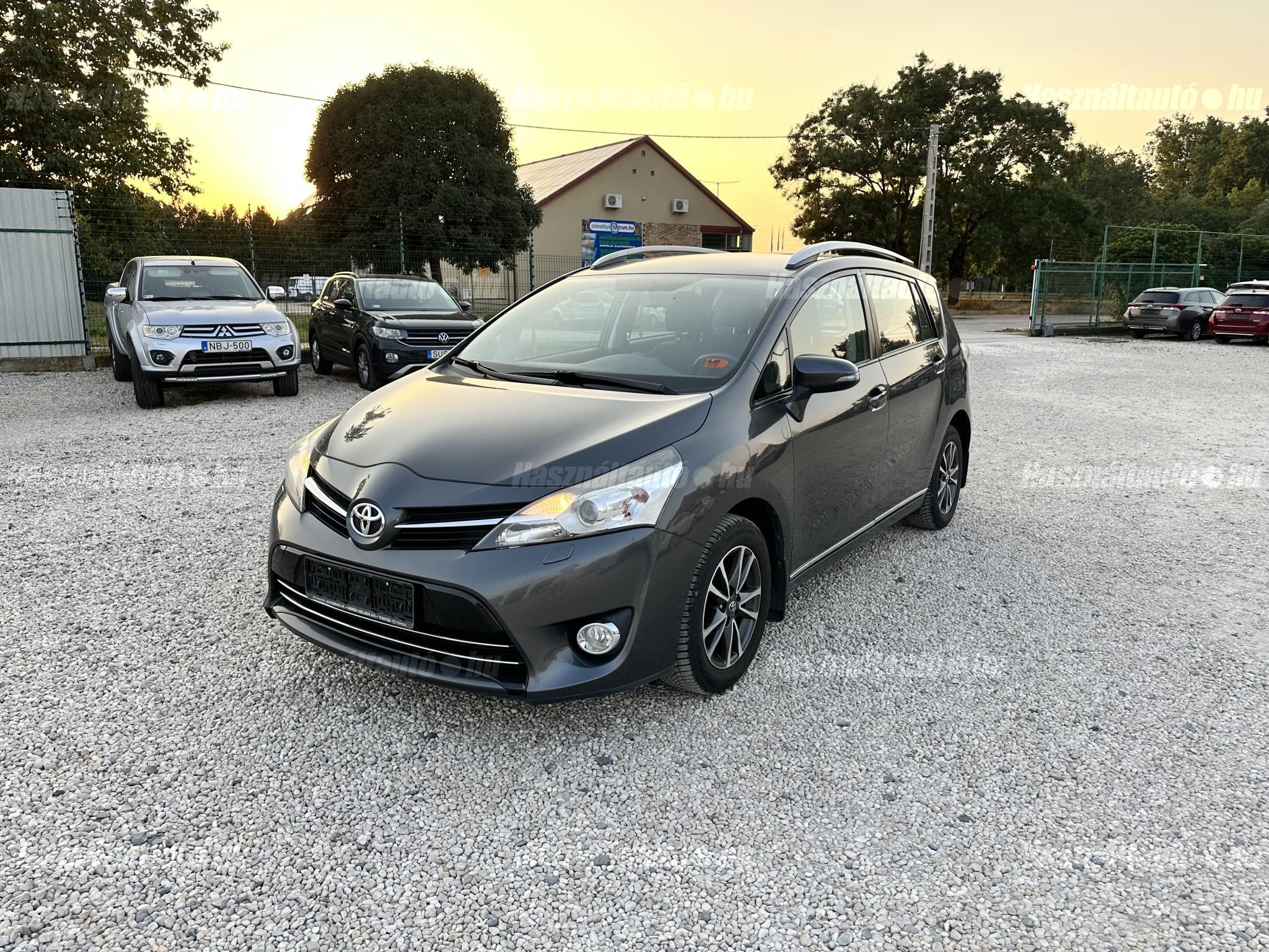TOYOTA VERSO 2015/2 - 1