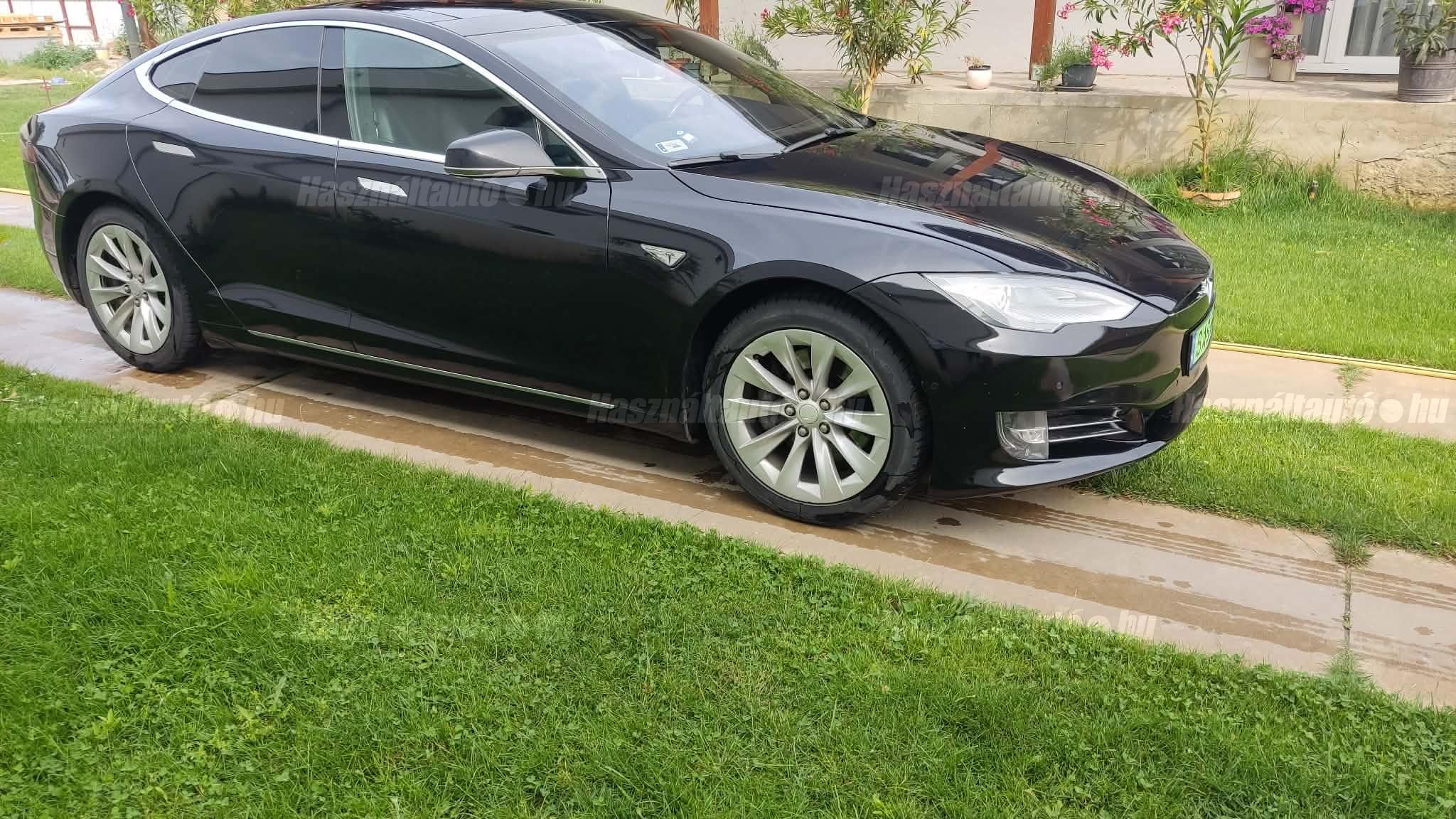 TESLA MODEL S 2015/6 - 1