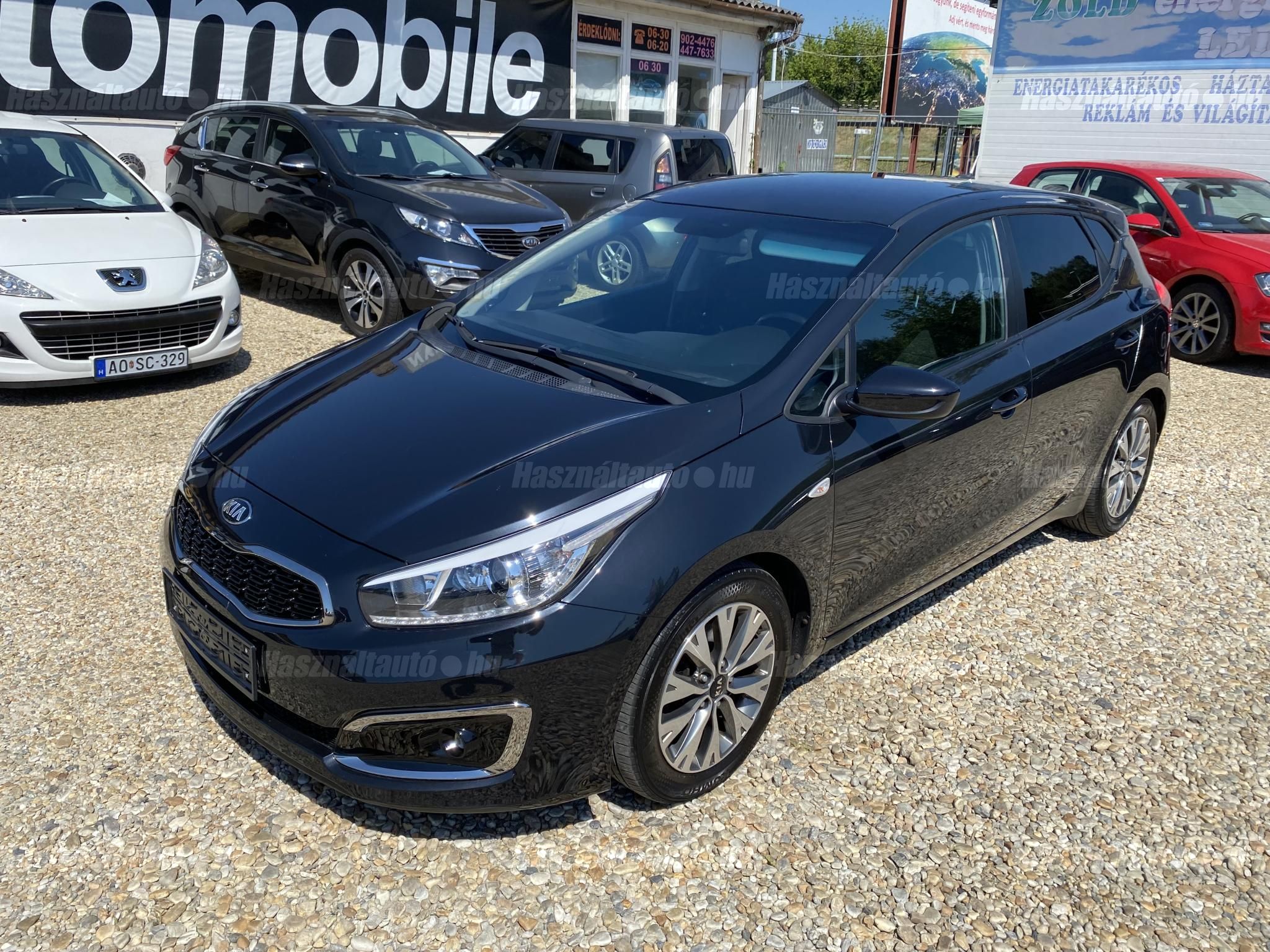 KIA CEE'D 2016/6 - 1