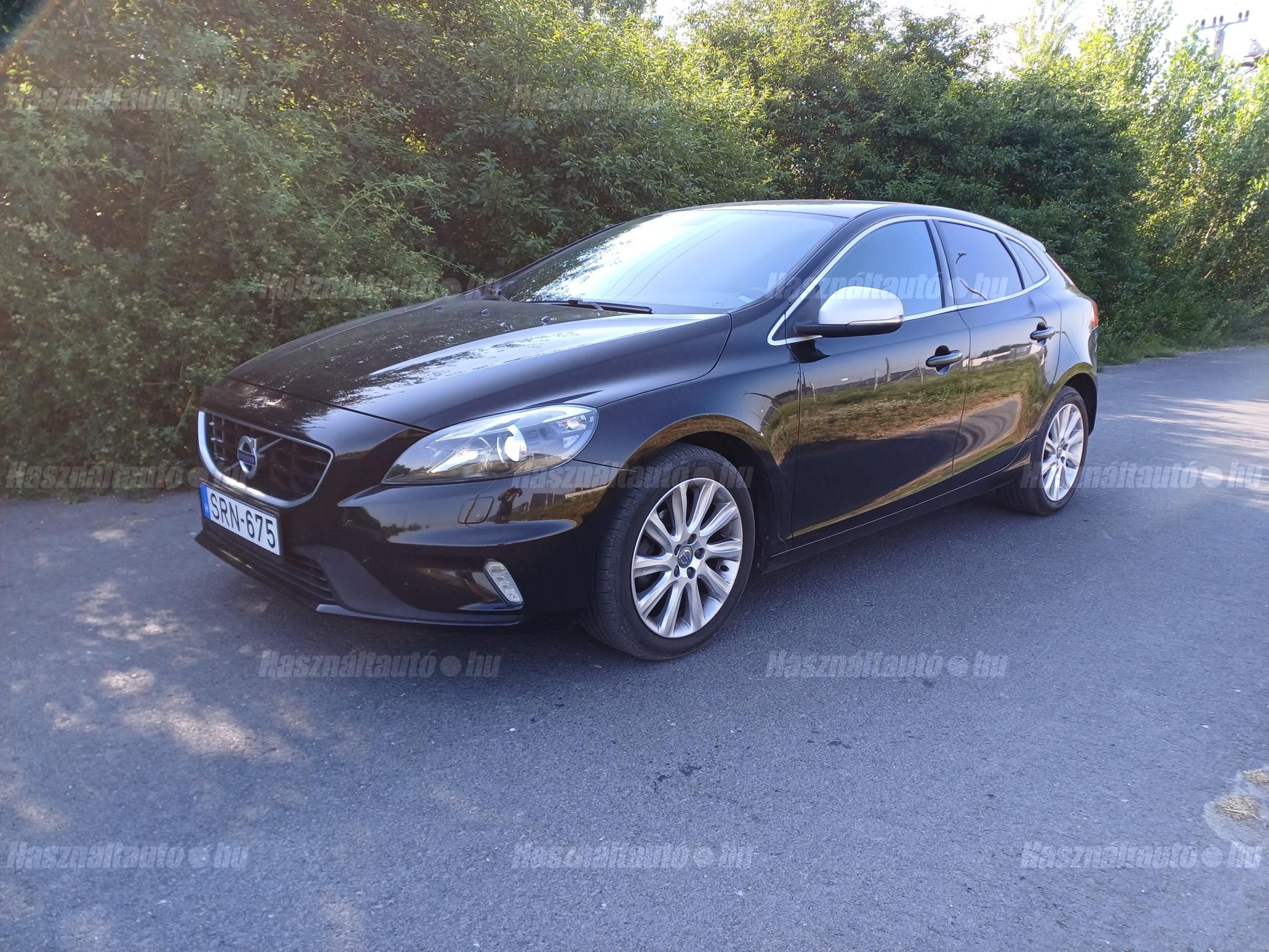 VOLVO V40 2015/12 - 1