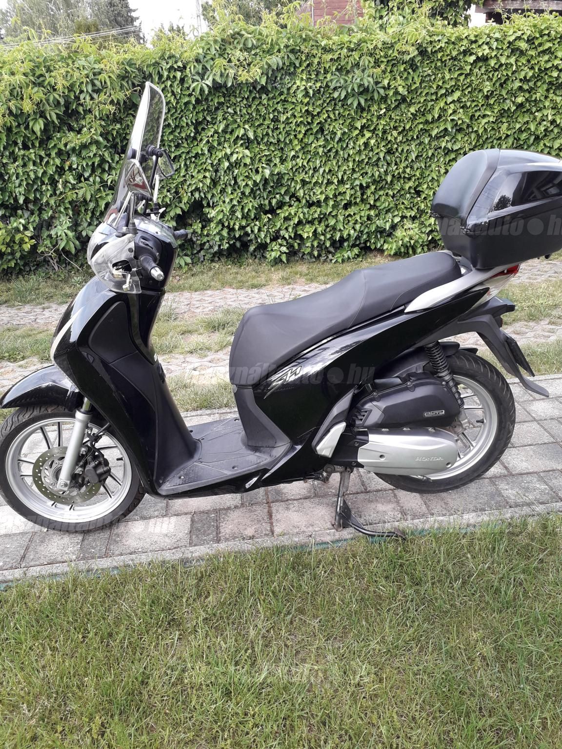 HONDA SH 150 2015/6 - 1