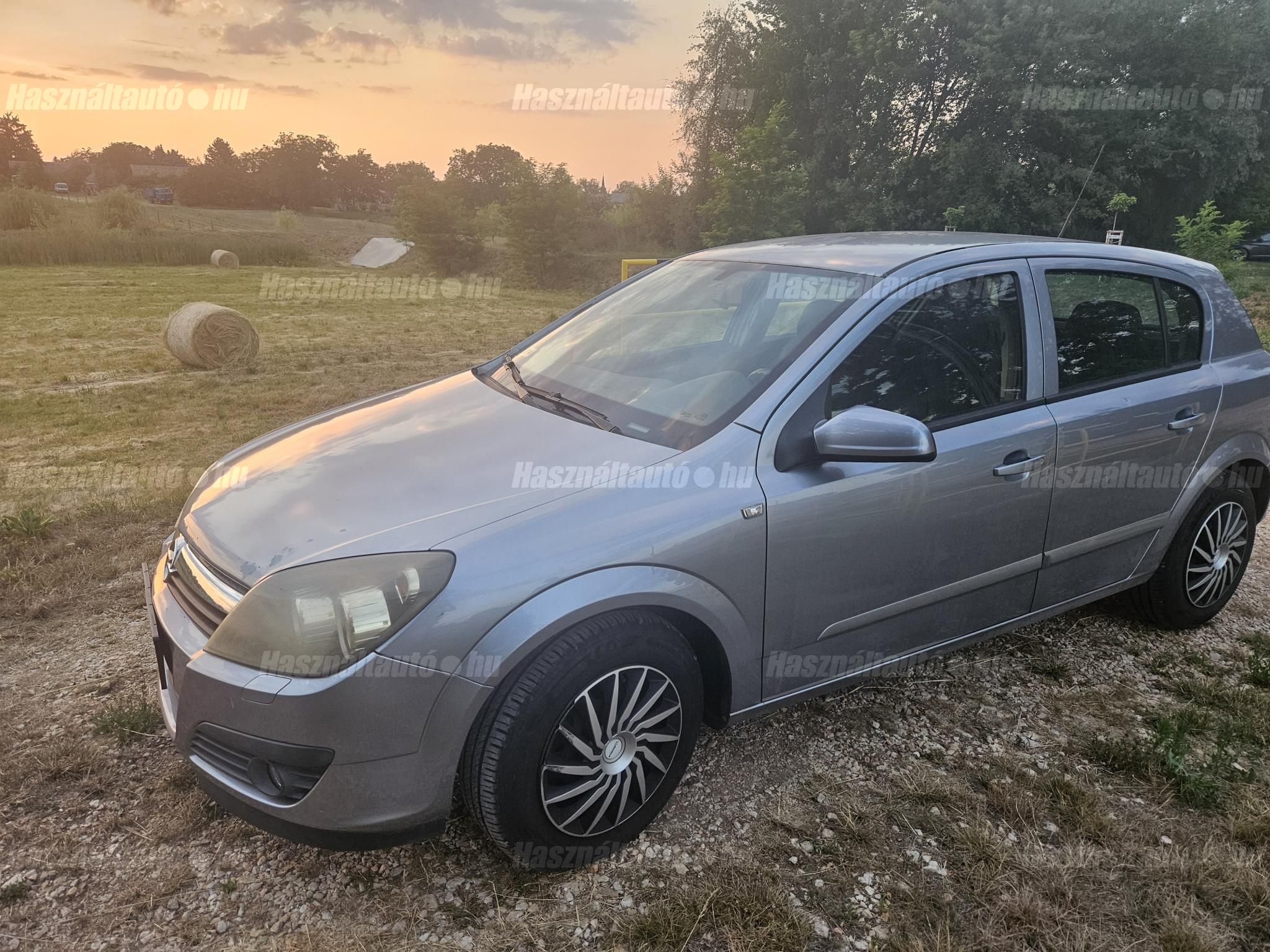 OPEL ASTRA H 2005/11 - 1