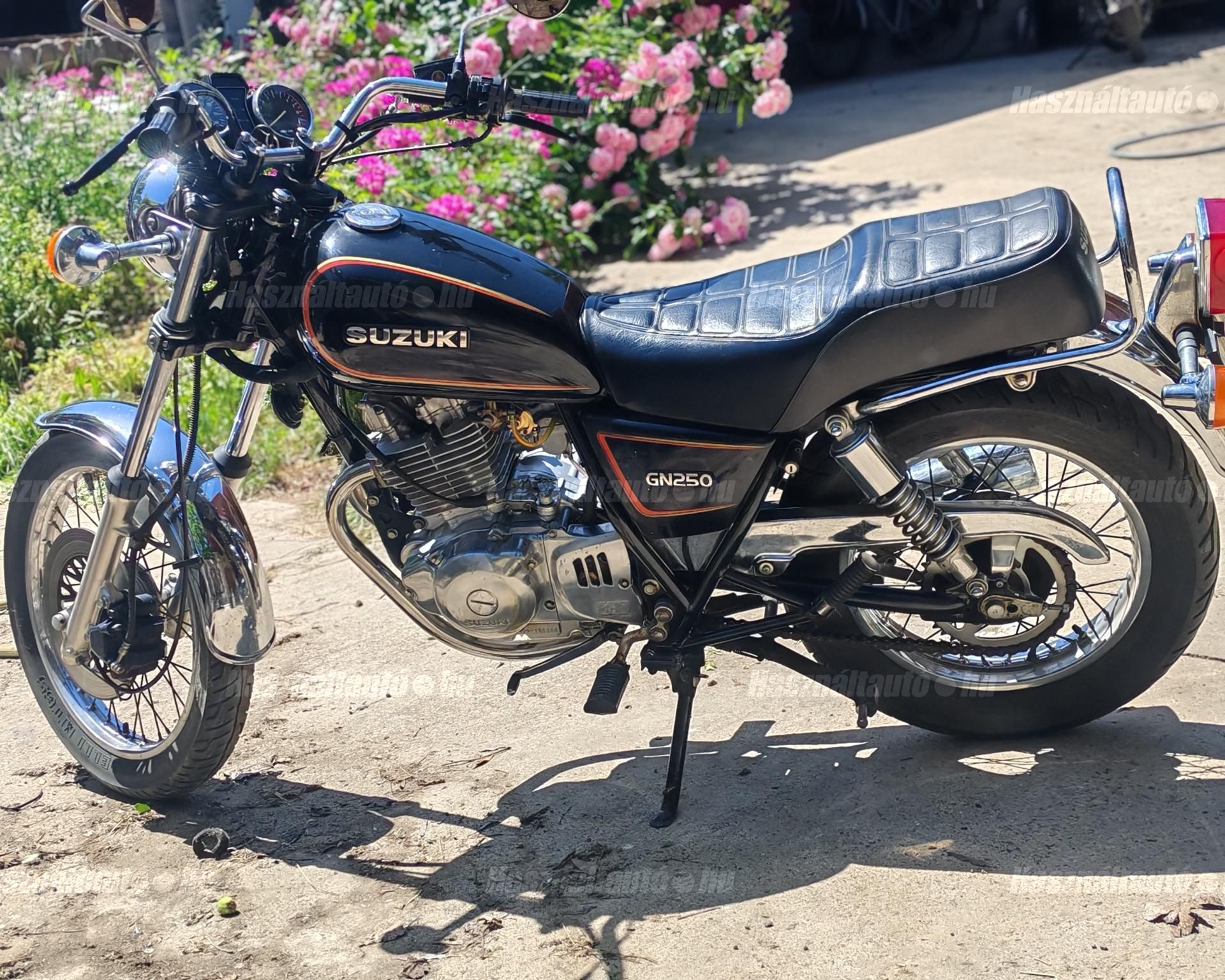 SUZUKI GN 250 1993 - 1