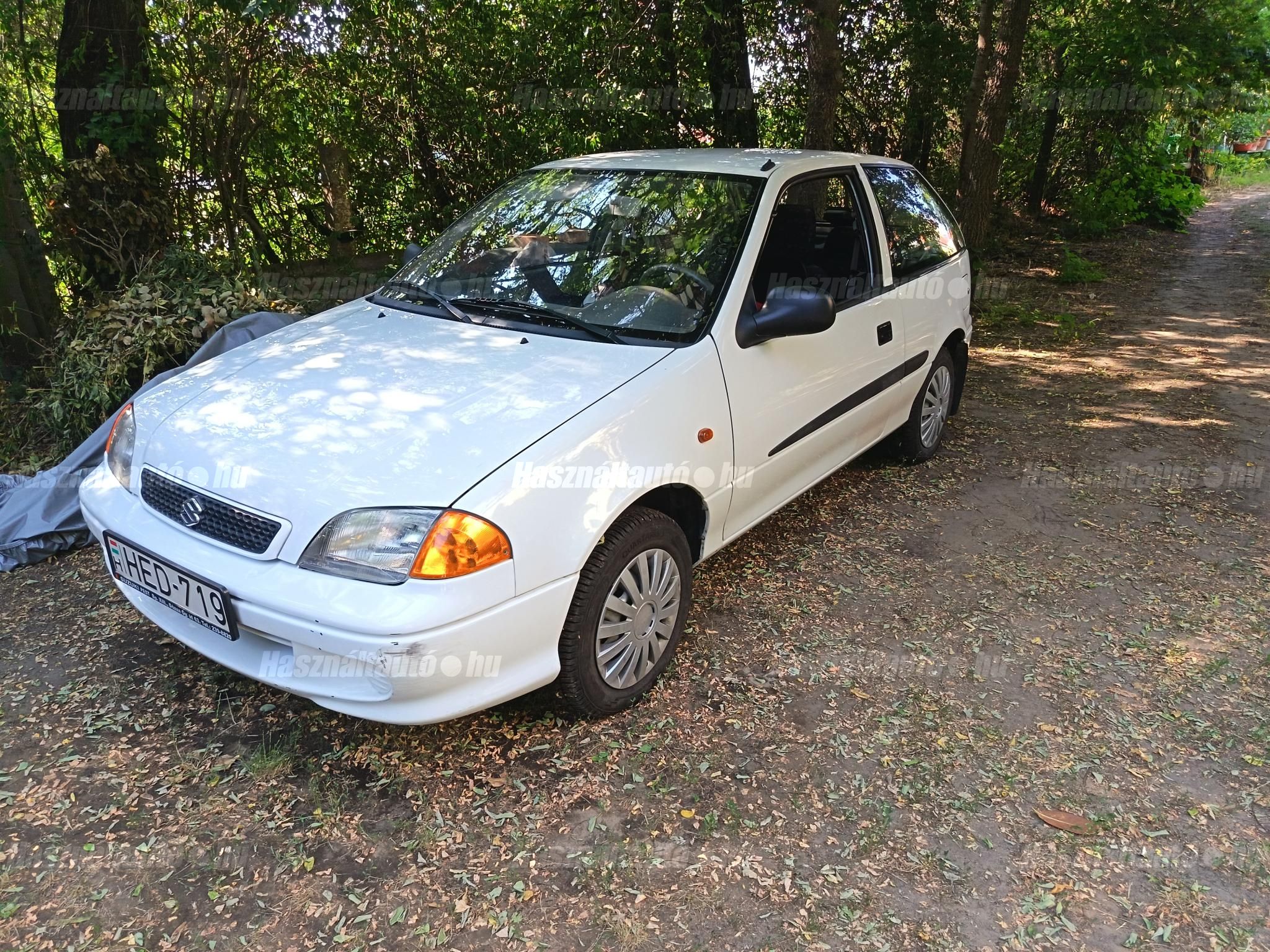 SUZUKI SWIFT 2000/2 - 1