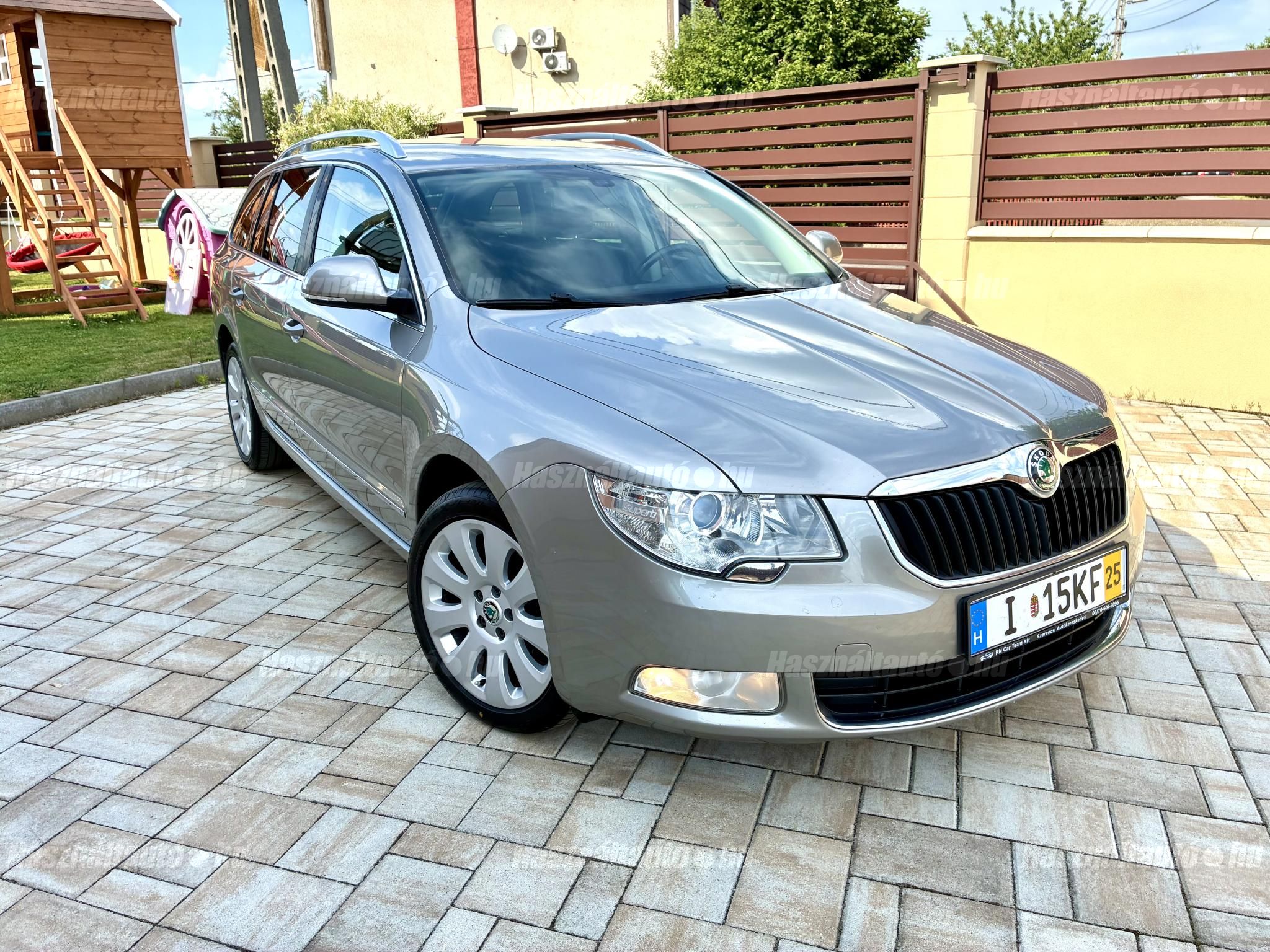 SKODA SUPERB 2012/1 - 1