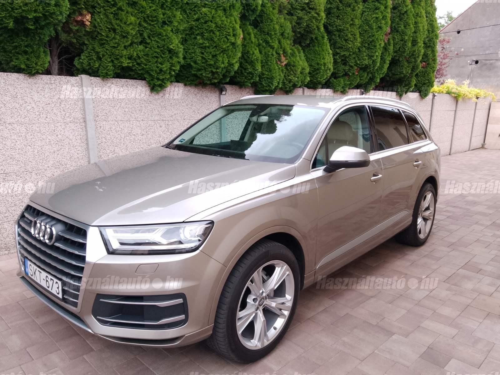 AUDI Q7 2016/6 - 1