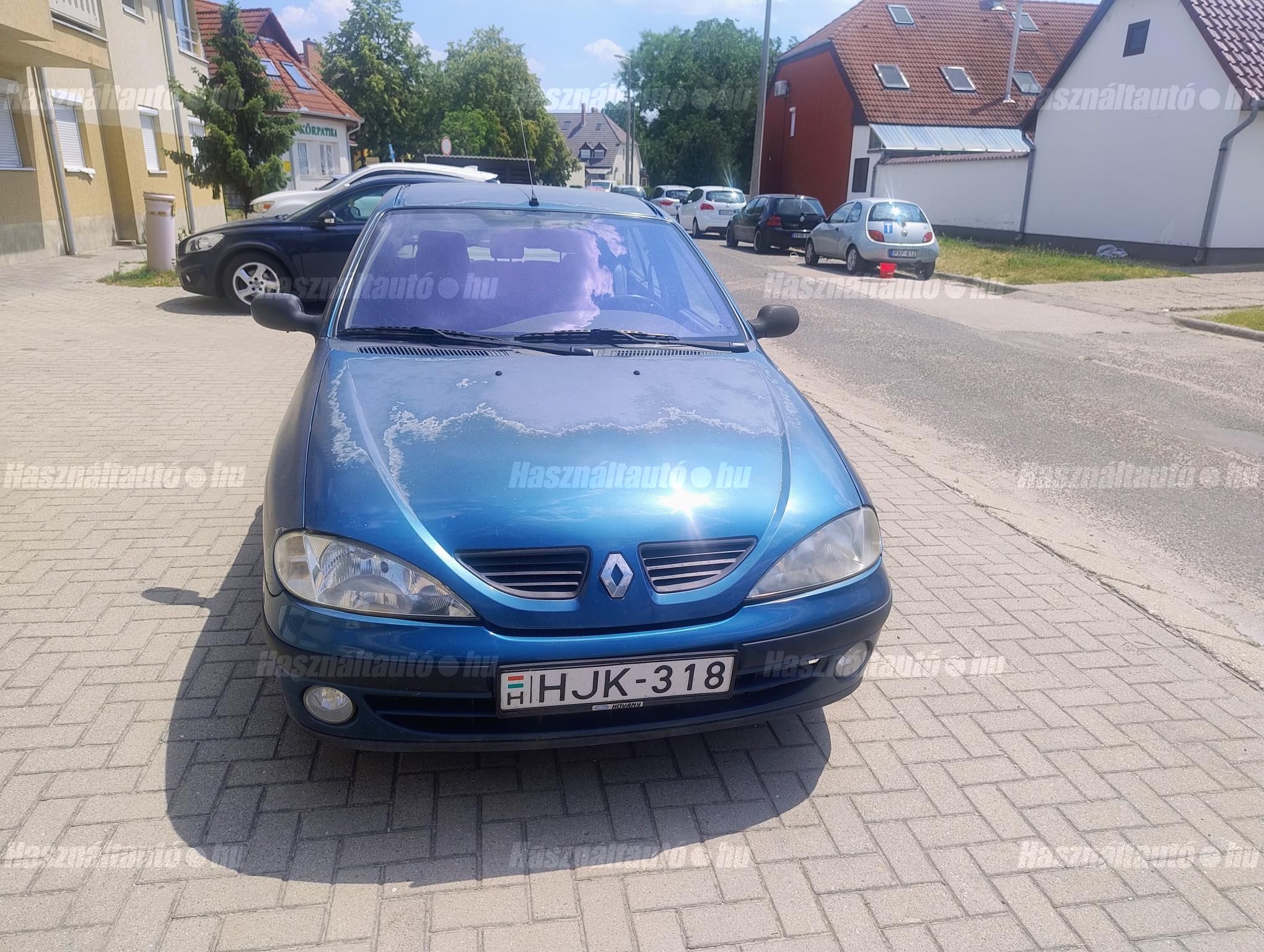 RENAULT MEGANE 2000/9 - 1