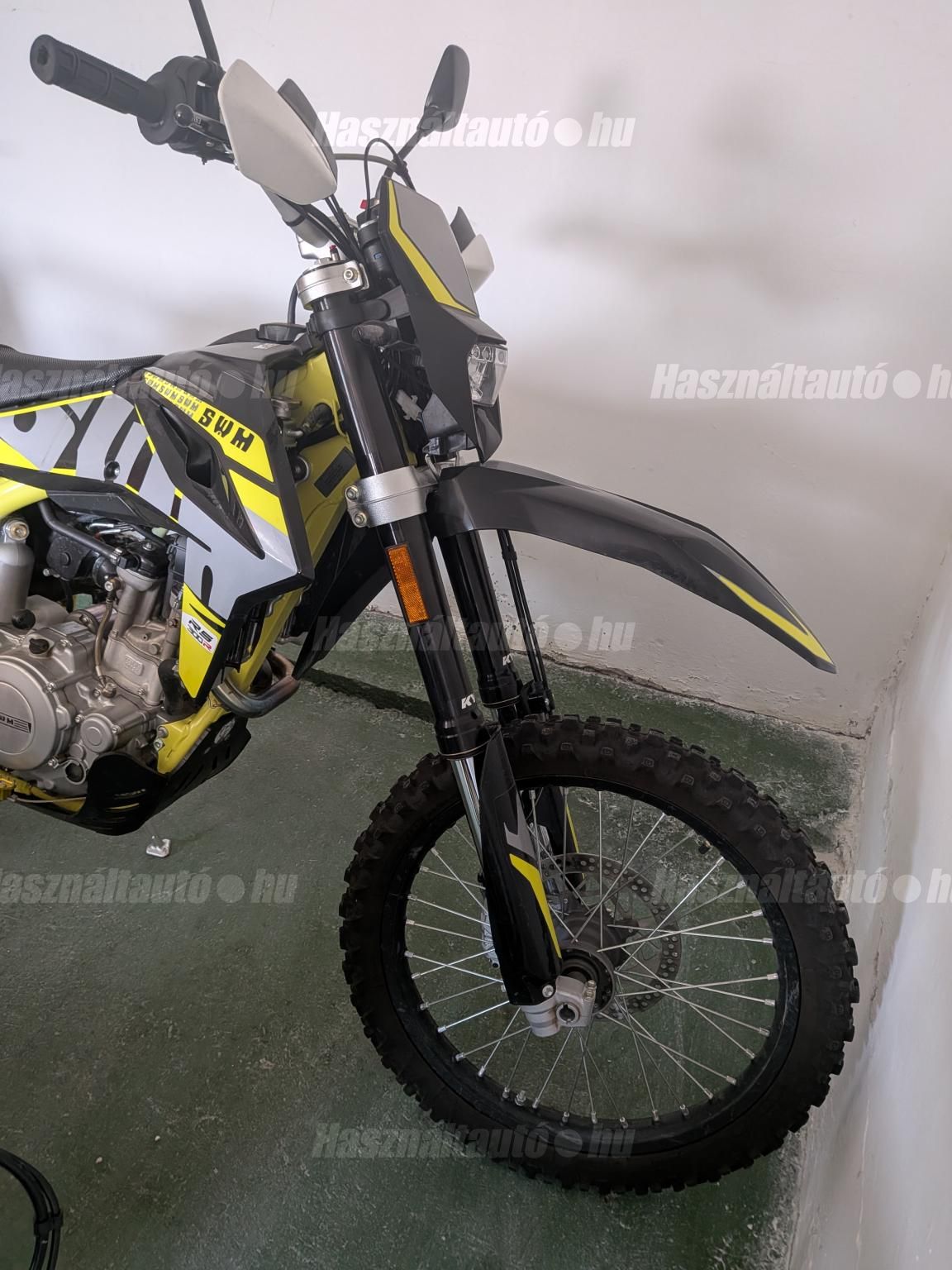 SWM RS 300 R 2020/7 - 1