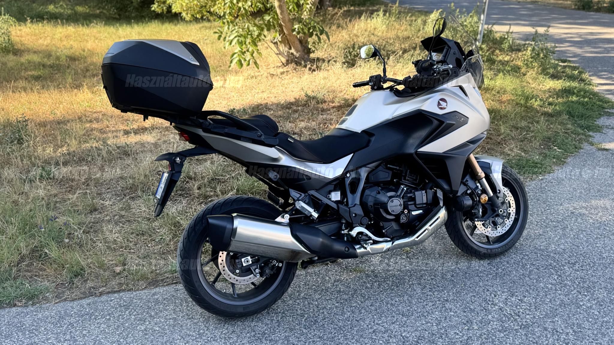 HONDA NT 1100 D 2025/3 - 1