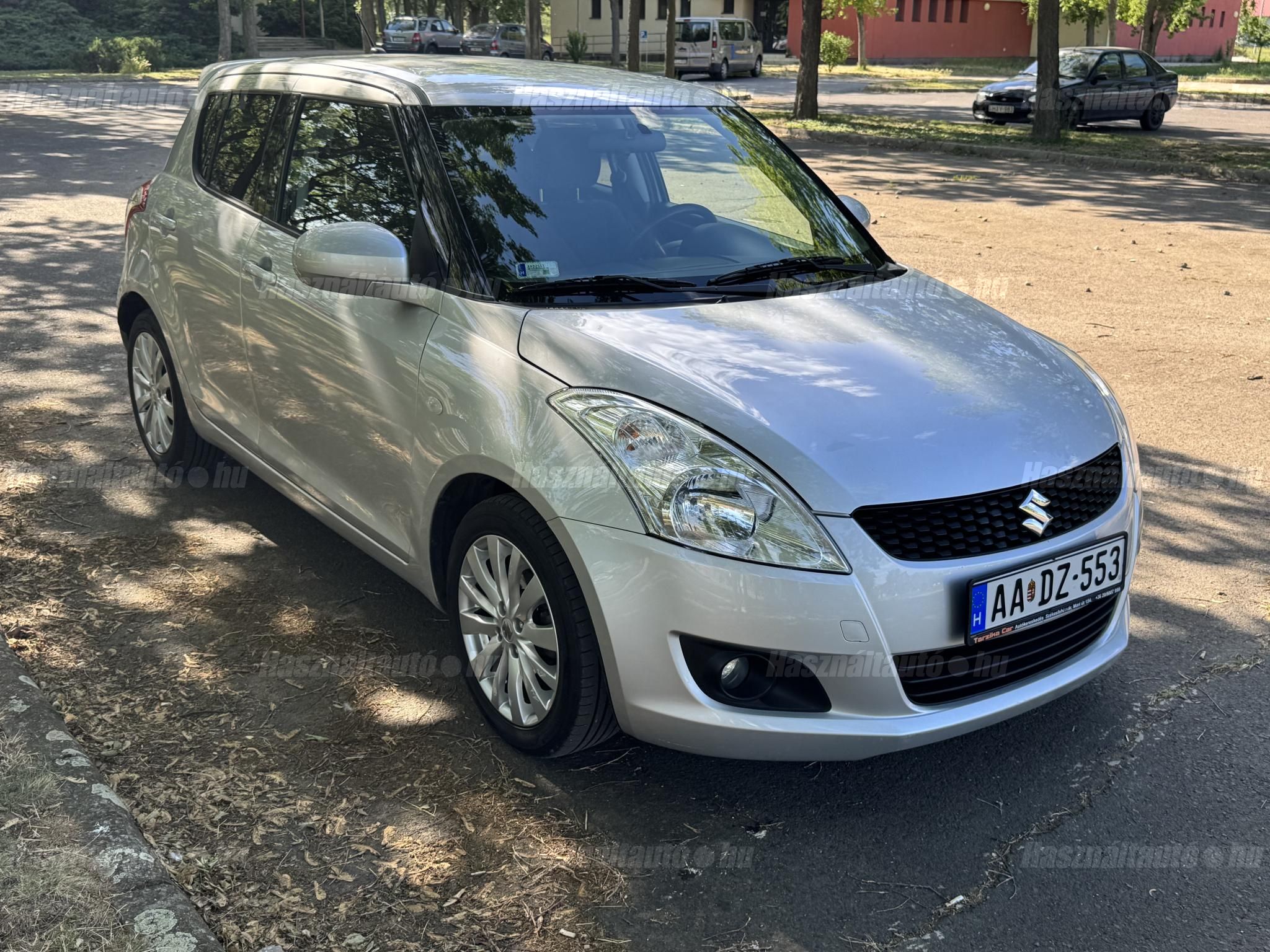 SUZUKI SWIFT 2013 - 1