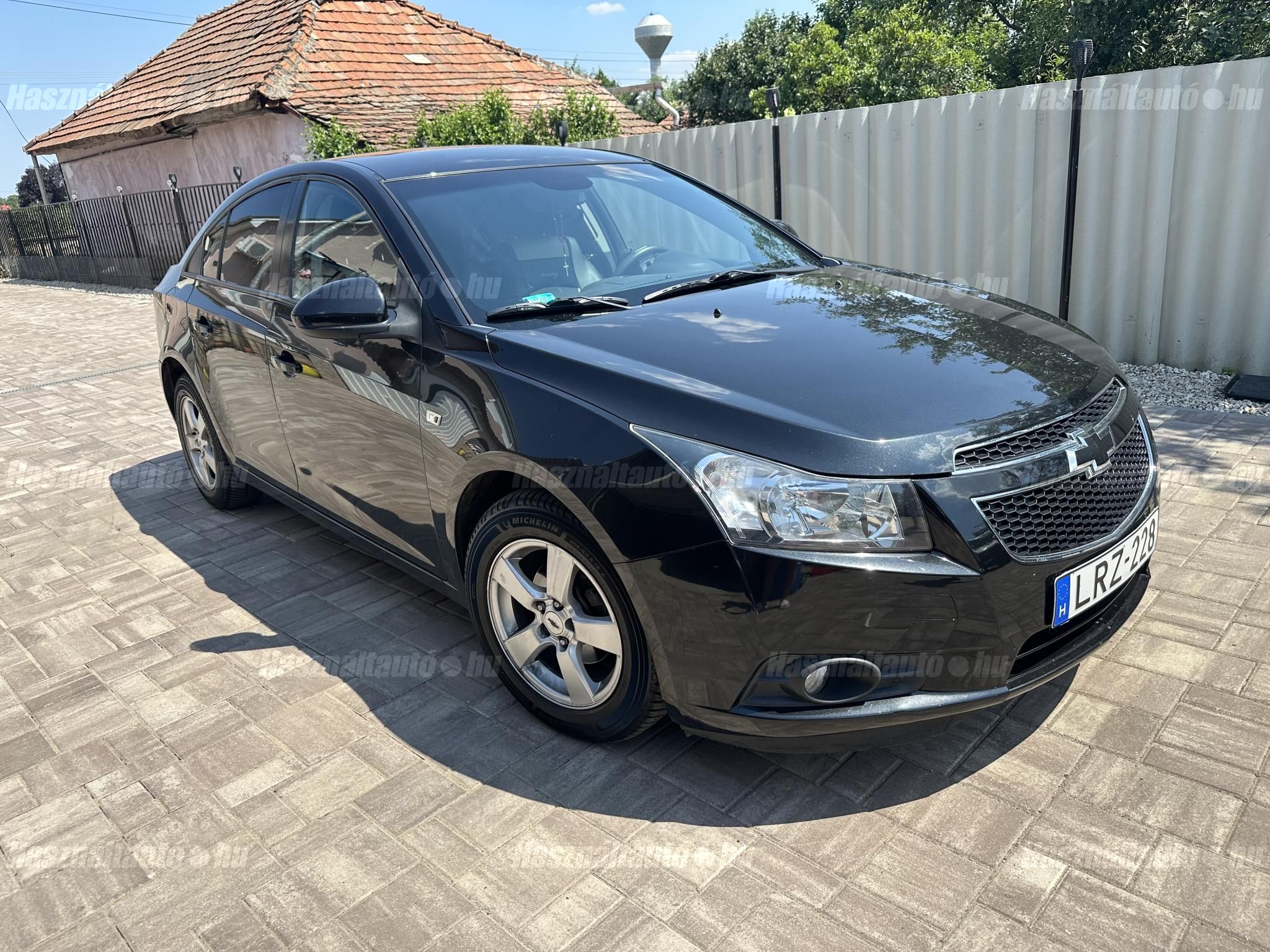 CHEVROLET CRUZE 2010/11 - 1