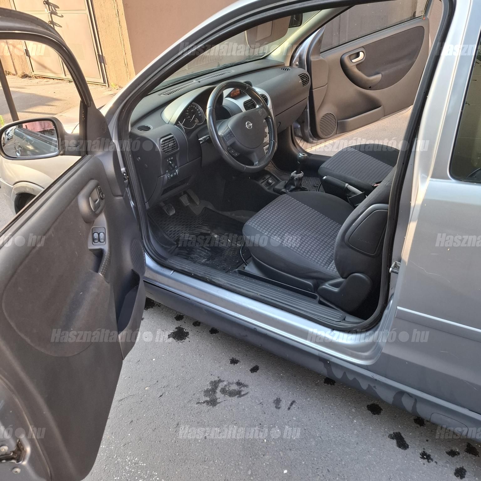 OPEL CORSA C 2005 - 1
