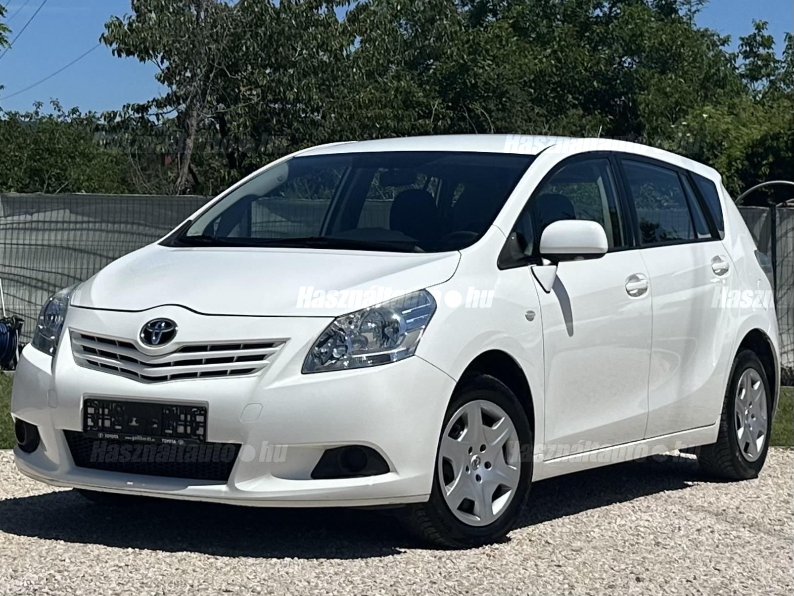 TOYOTA VERSO 2011/3 - 1